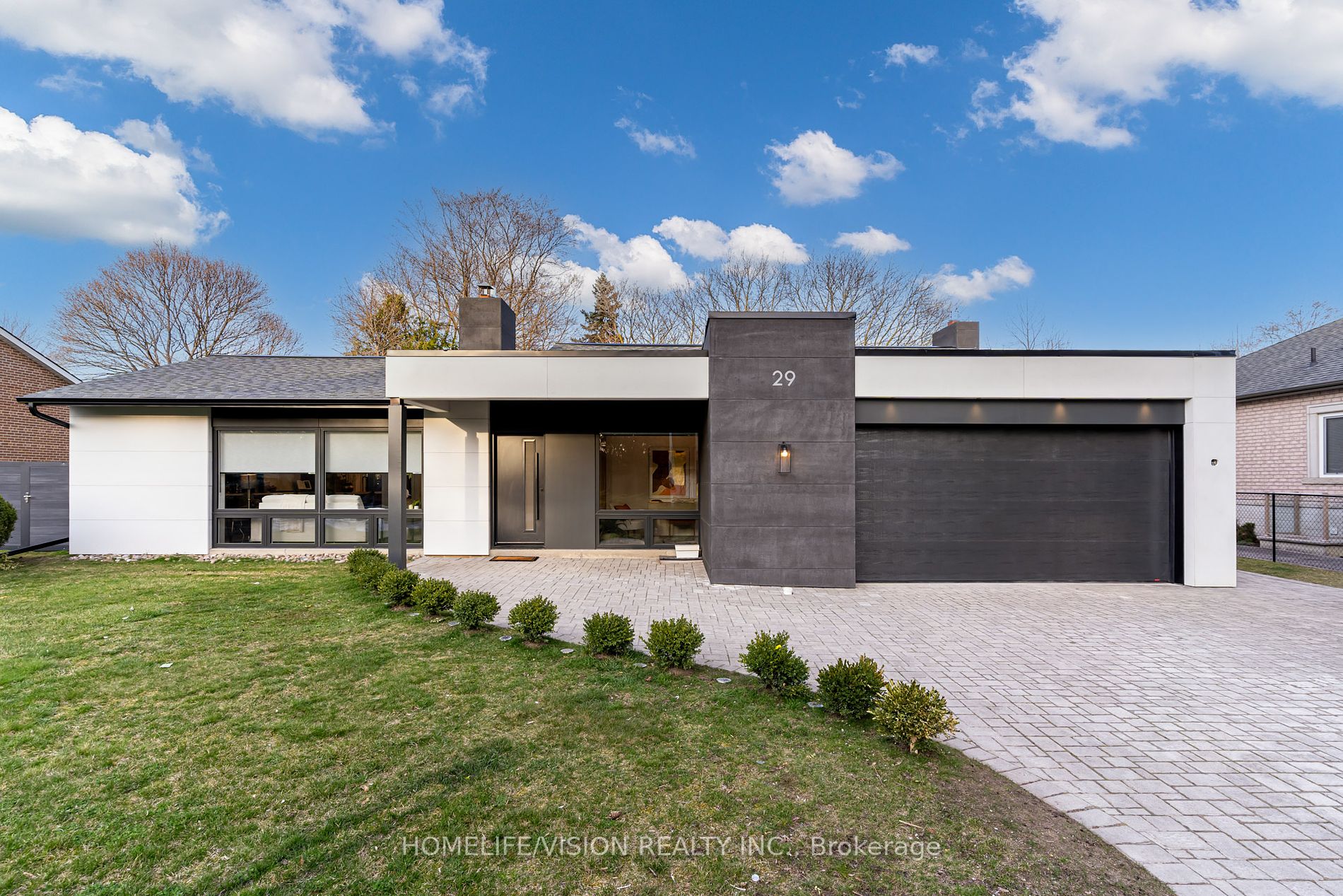 29 Parmbelle Cres