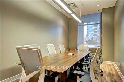 16 Harrison Garden Boulevard, #406