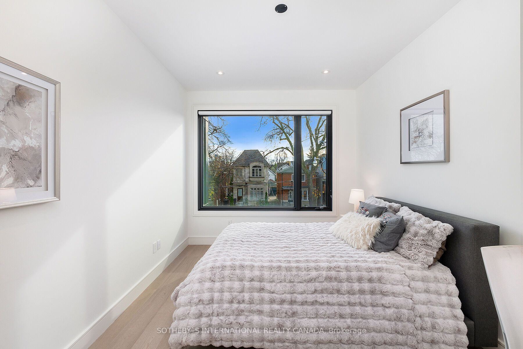 272 Cranbrooke Avenue