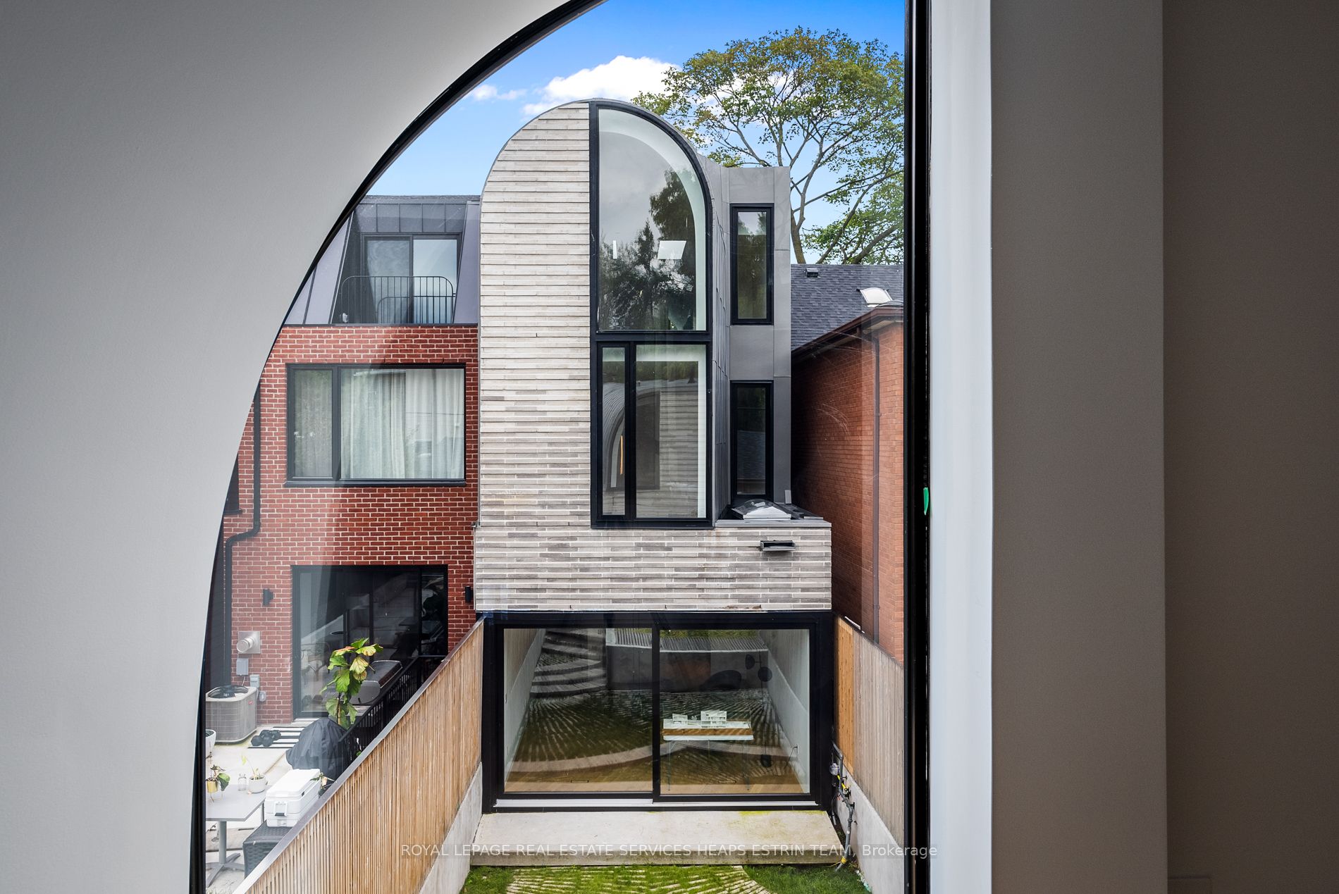 44 Foxley Street