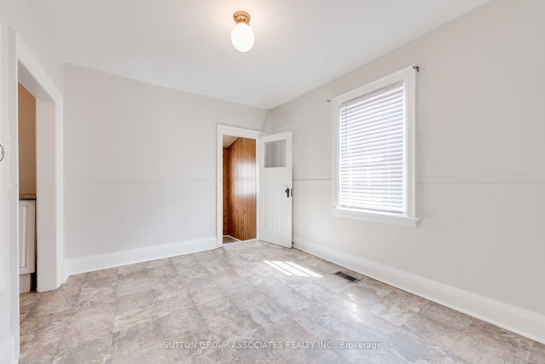 107 Alameda Avenue