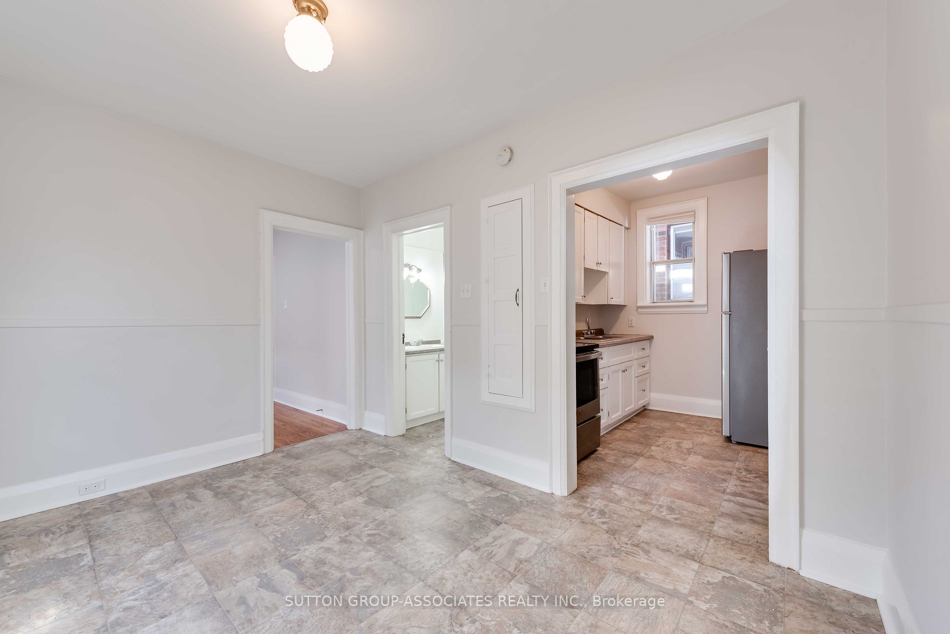 107 Alameda Avenue