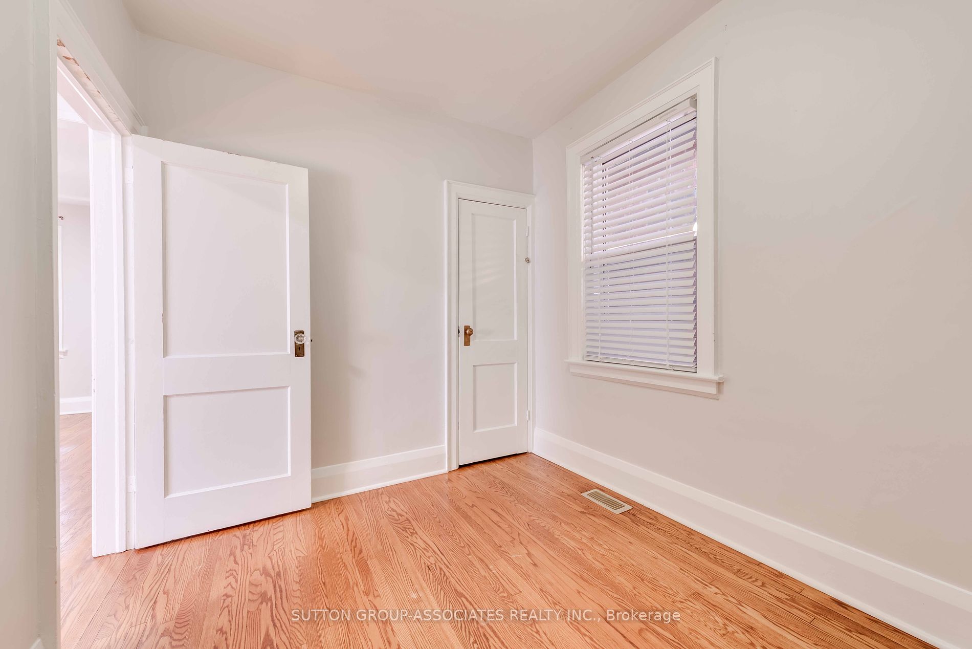 107 Alameda Avenue