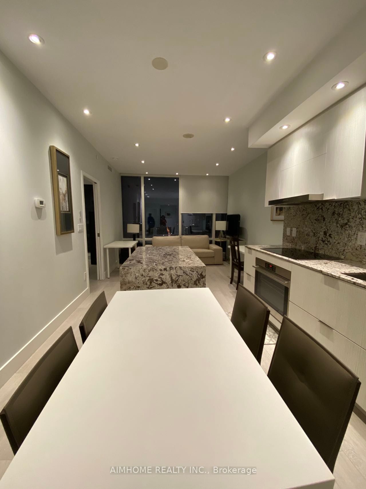 1 Bloor Street E #4009