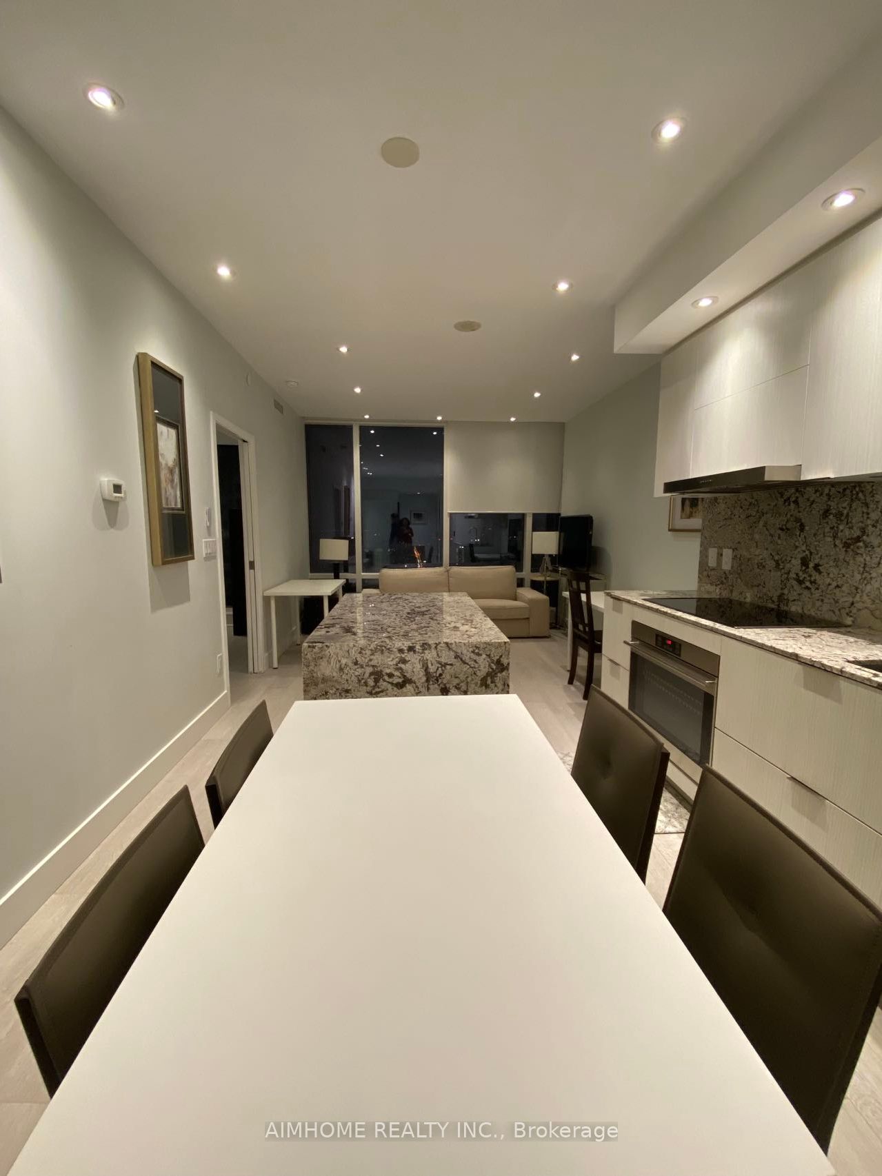 1 Bloor Street E #4009