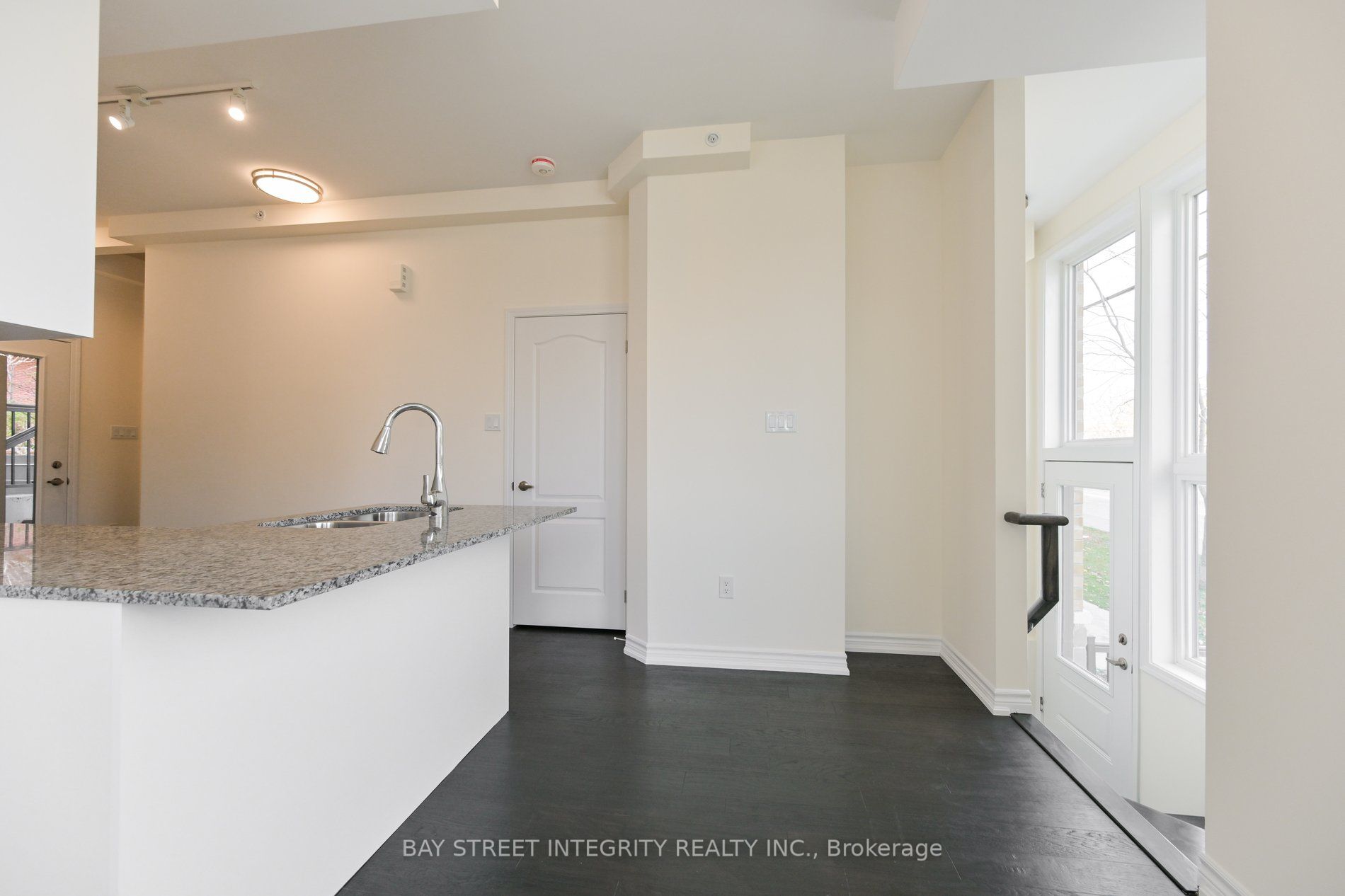 1966 Victoria Park Ave, #66