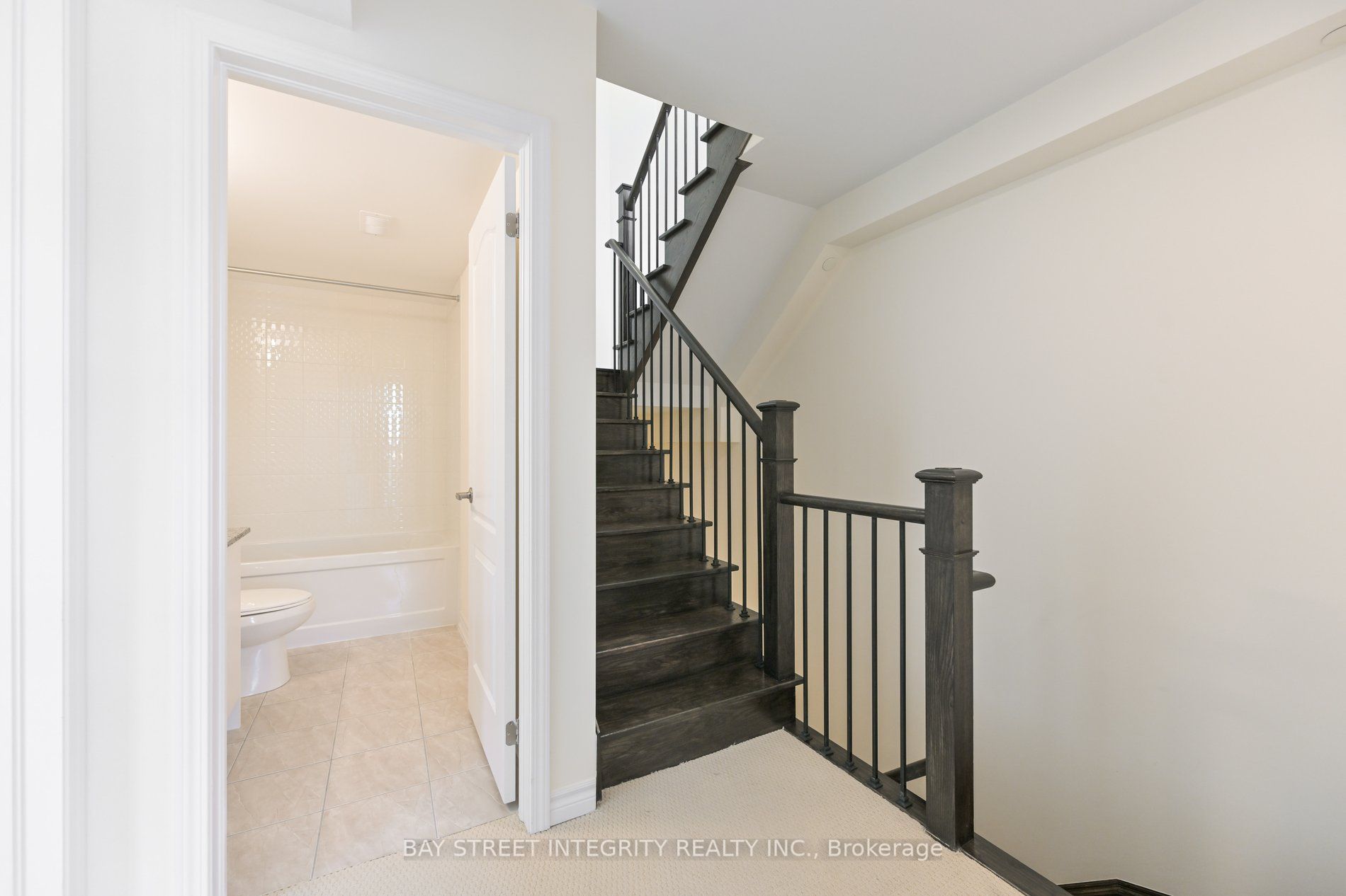 1966 Victoria Park Ave, #66