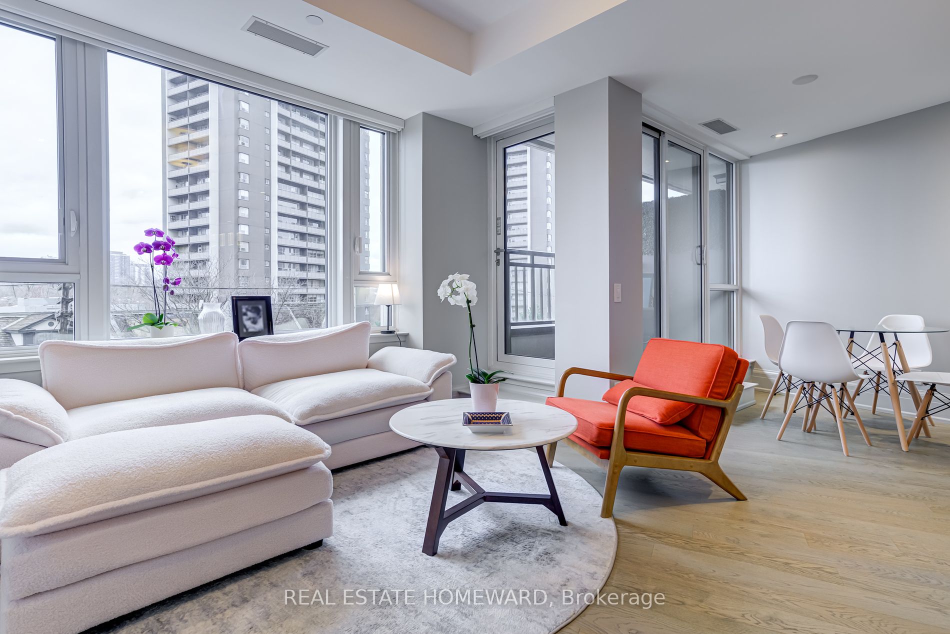 181 Davenport Rd, #302