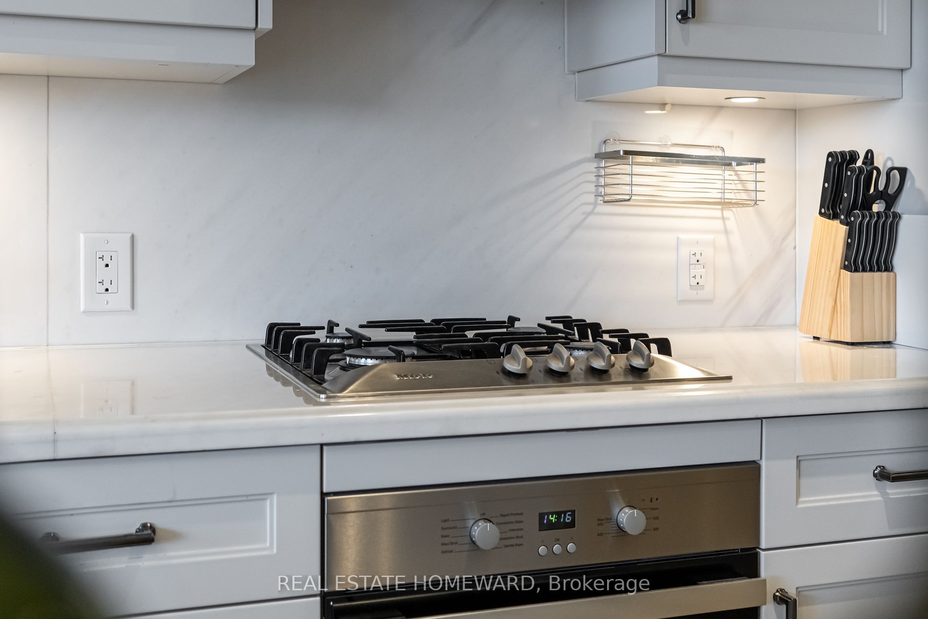 181 Davenport Rd, #302
