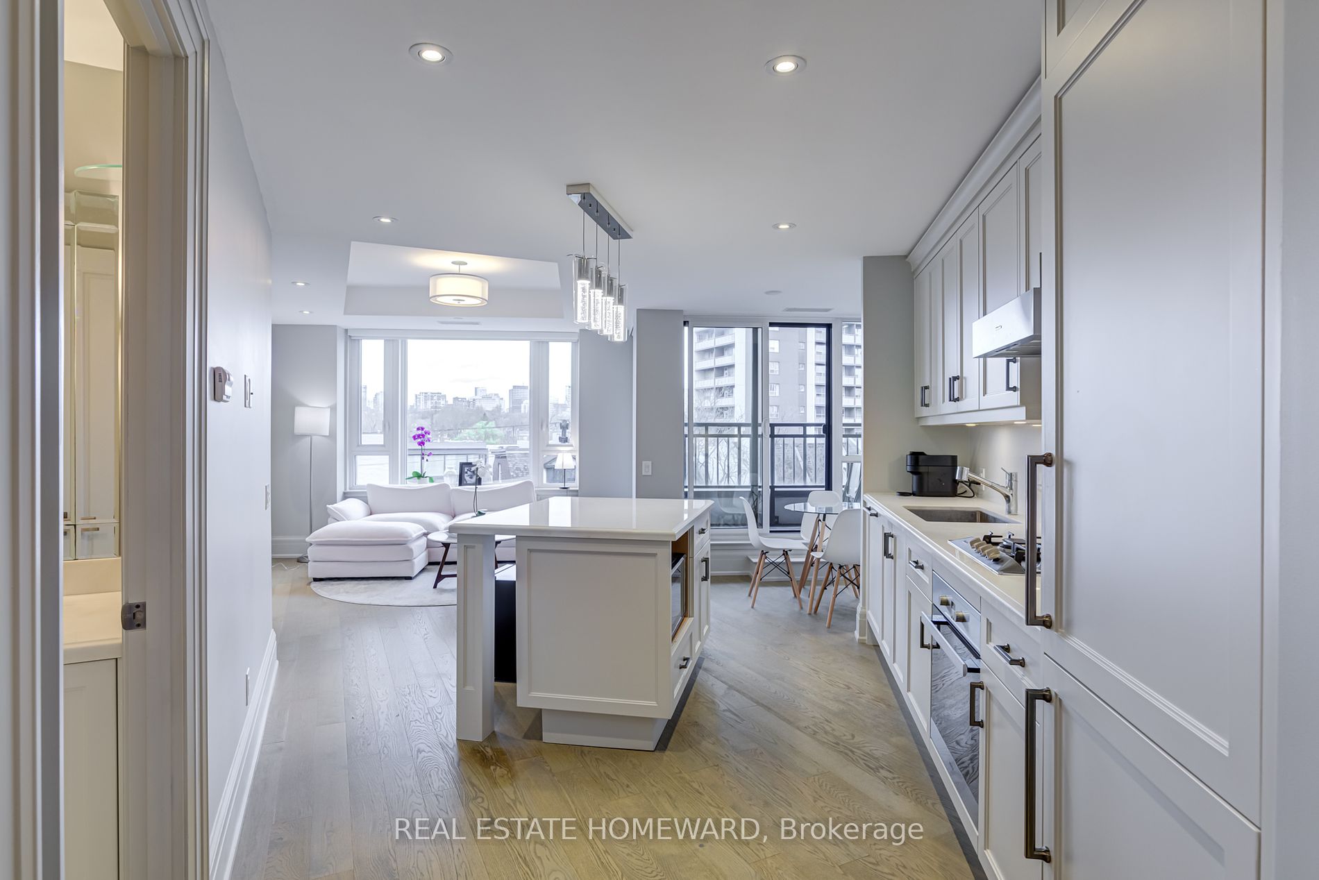 181 Davenport Rd, #302