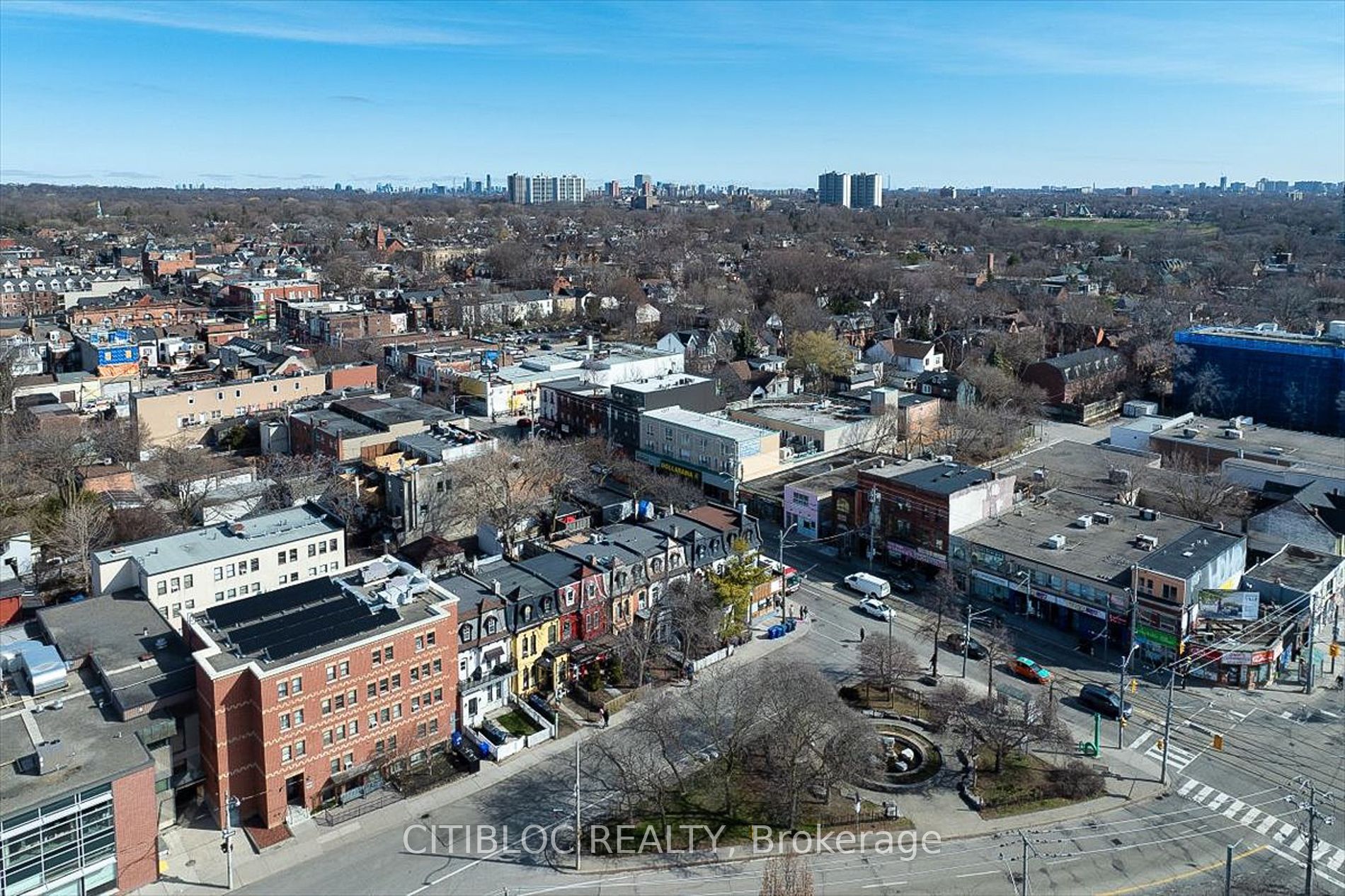 256 Gerrard St E