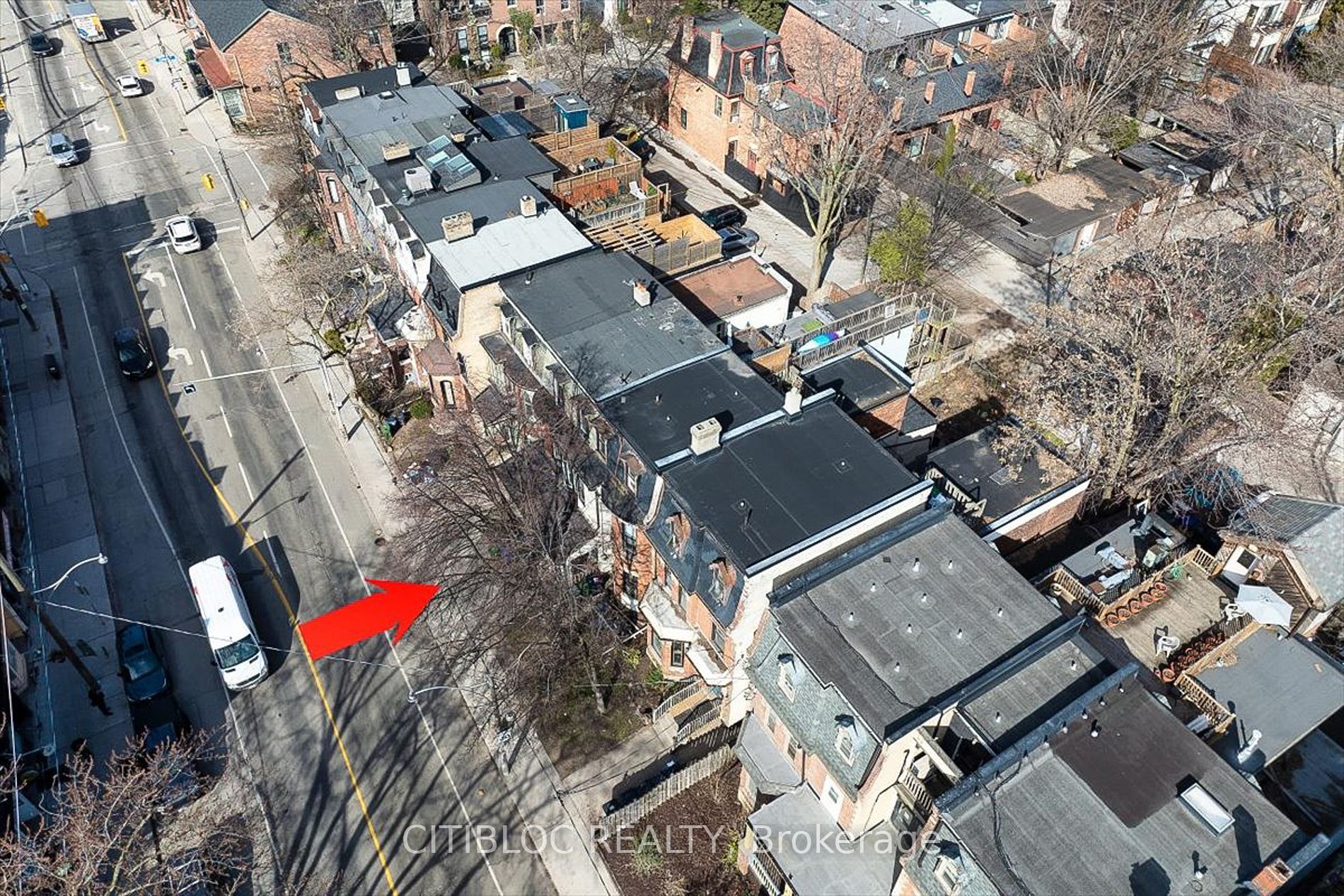 256 Gerrard St E