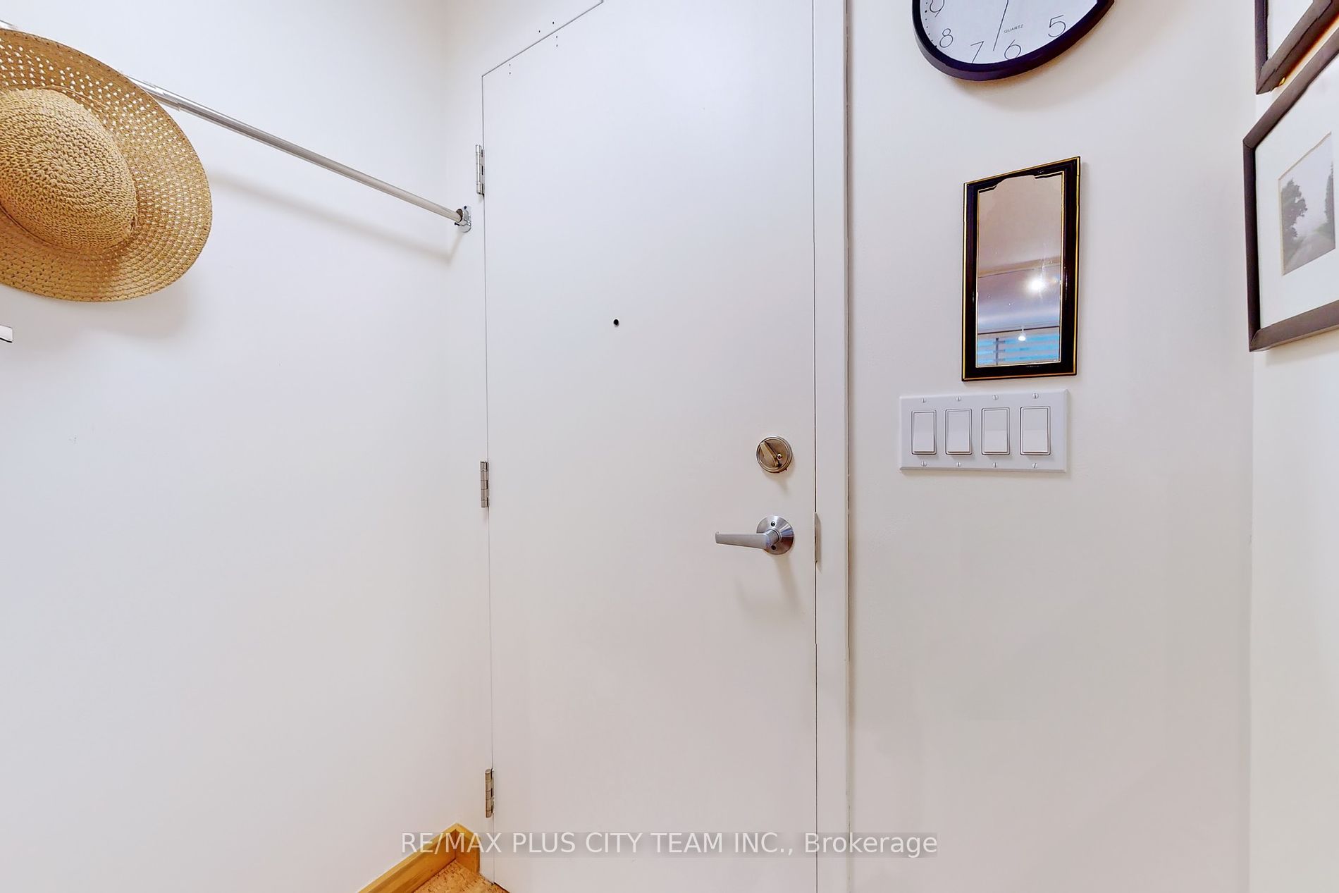 311 Richmond St E, #301