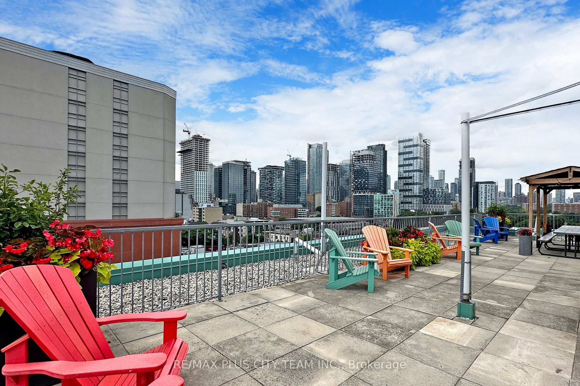 311 Richmond St E, #301