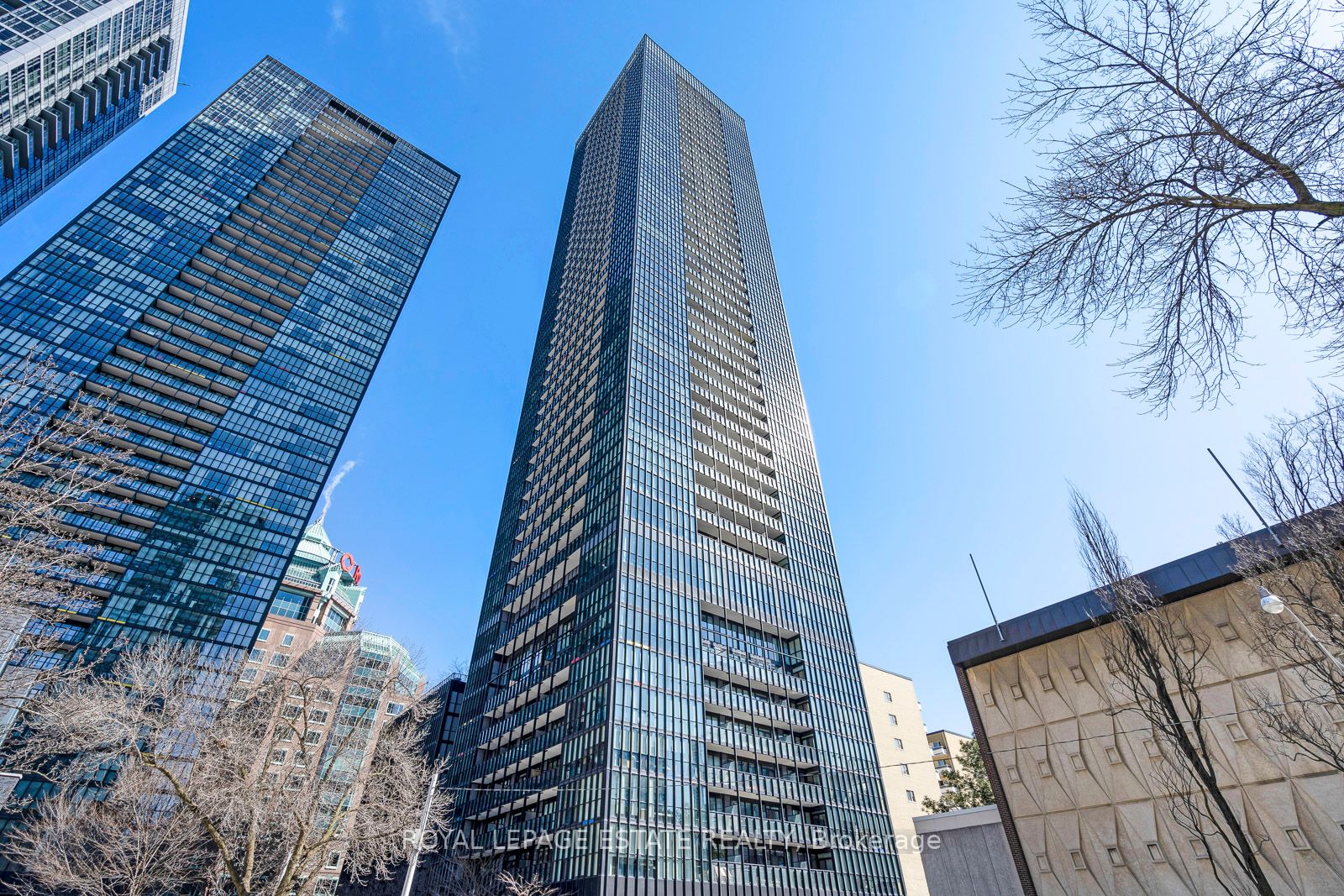 101 Charles St E, #1909