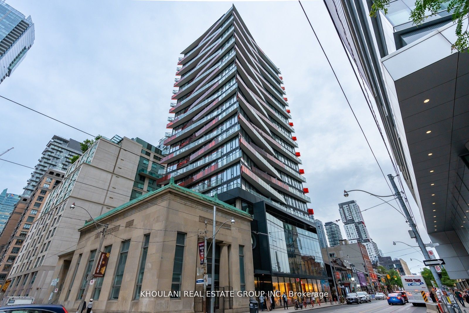 215 Queen St, #2310