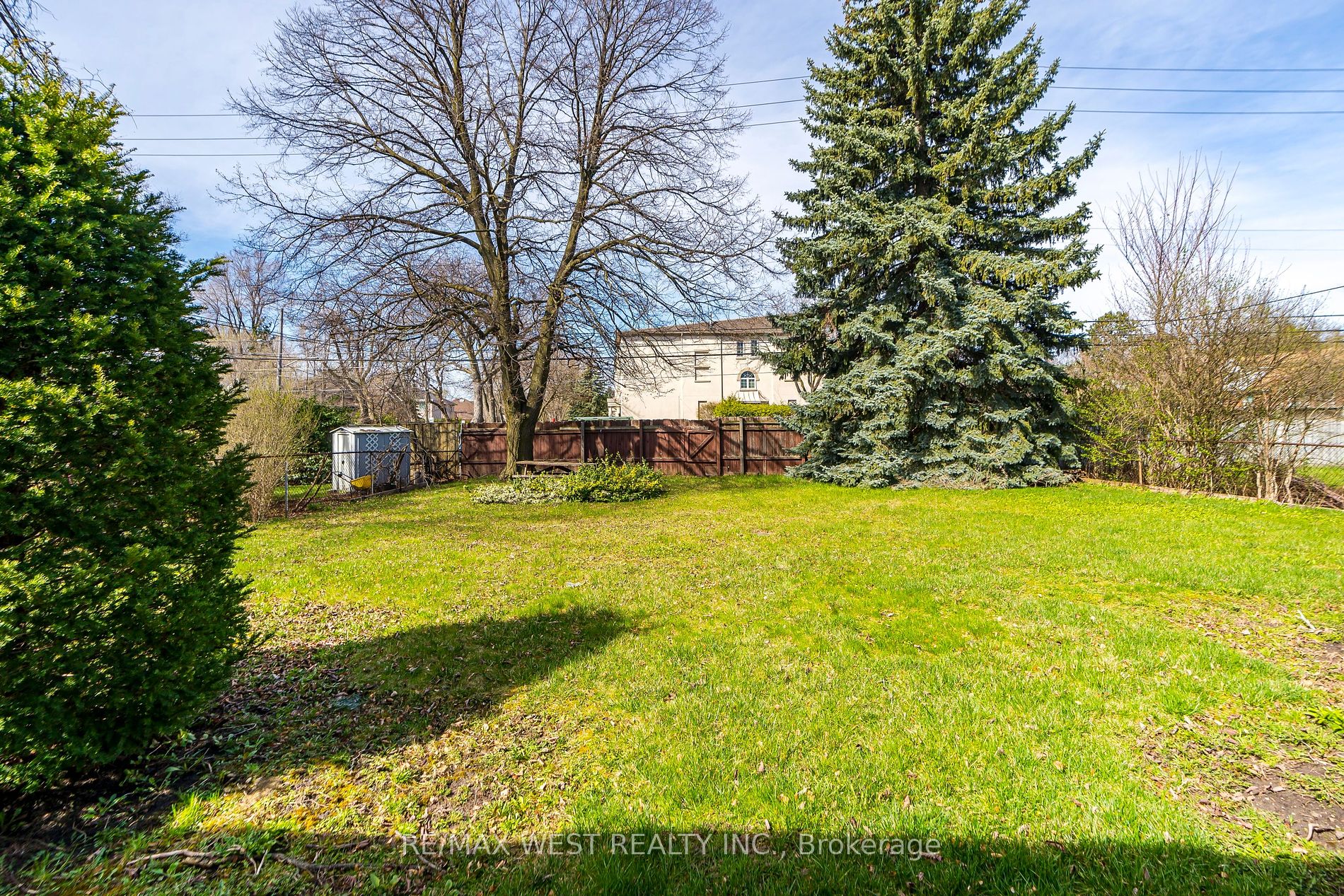14 Whitelock Cres