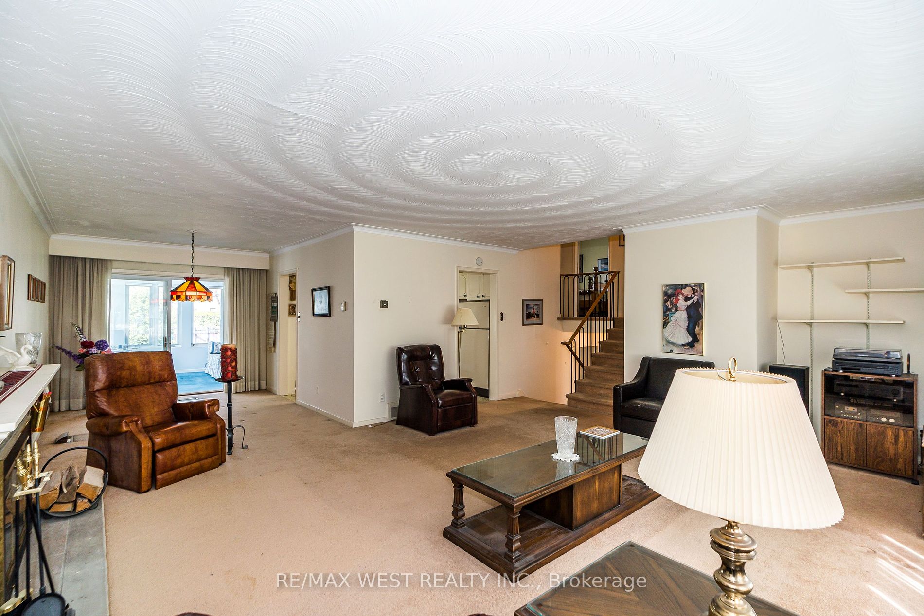 14 Whitelock Cres