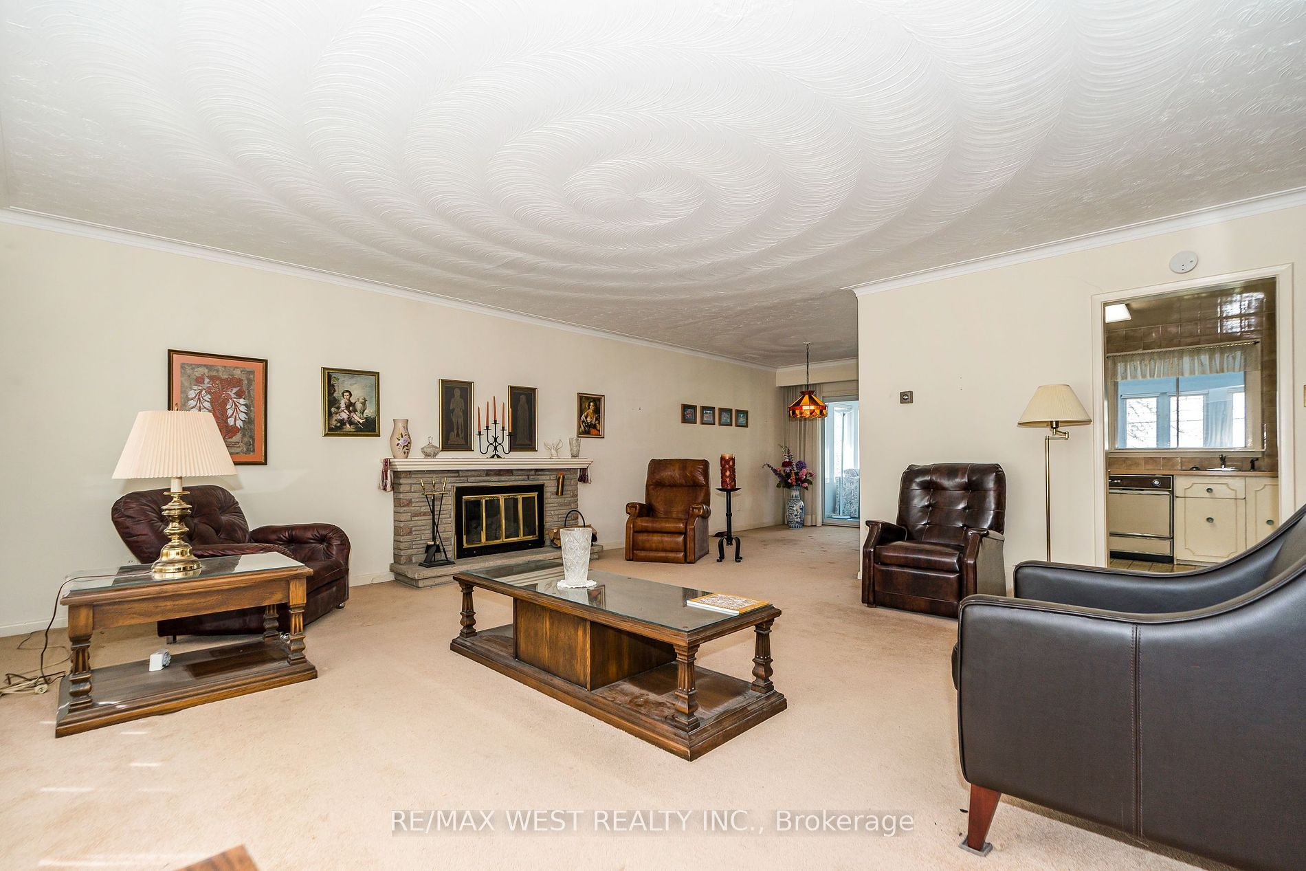 14 Whitelock Cres