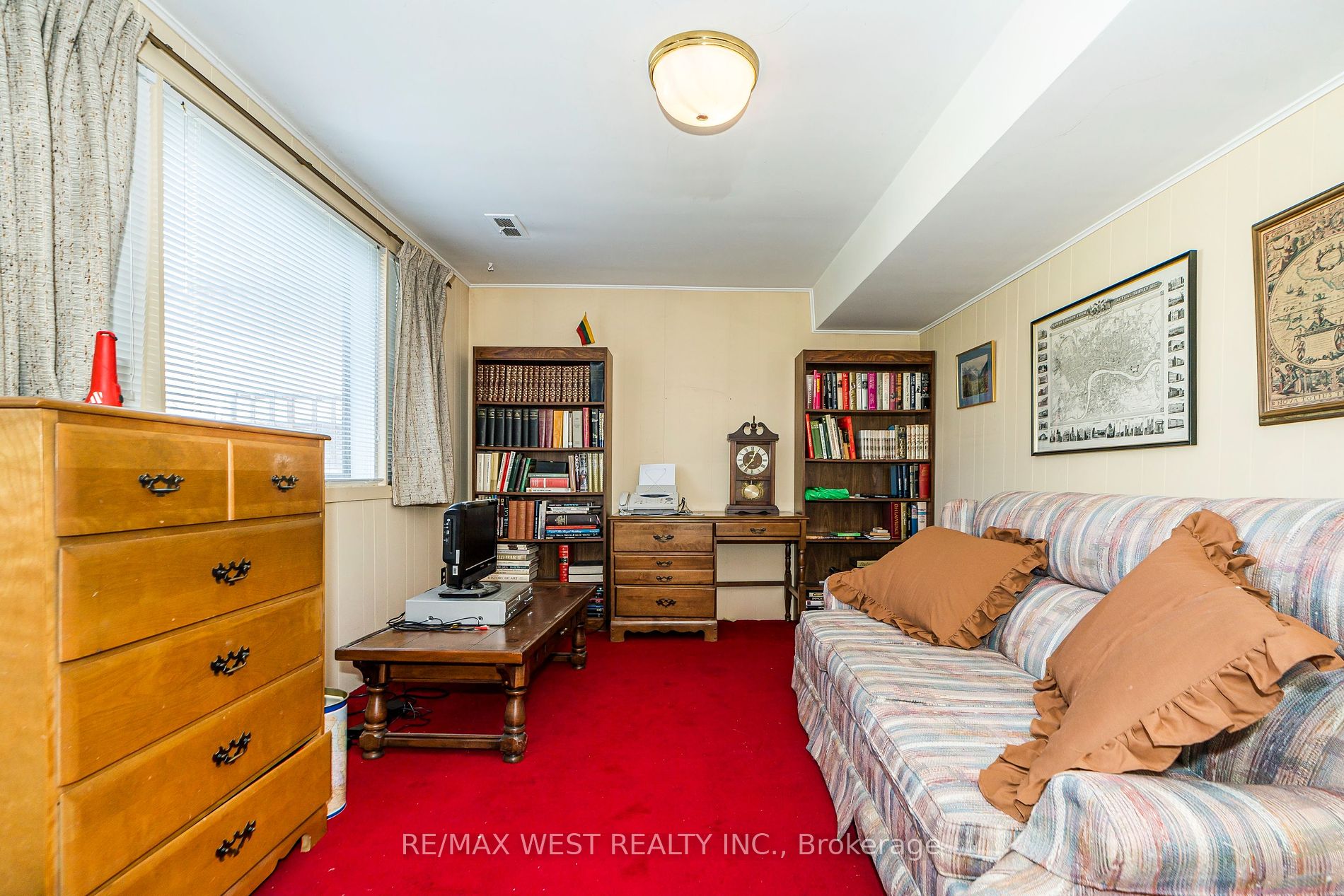 14 Whitelock Cres