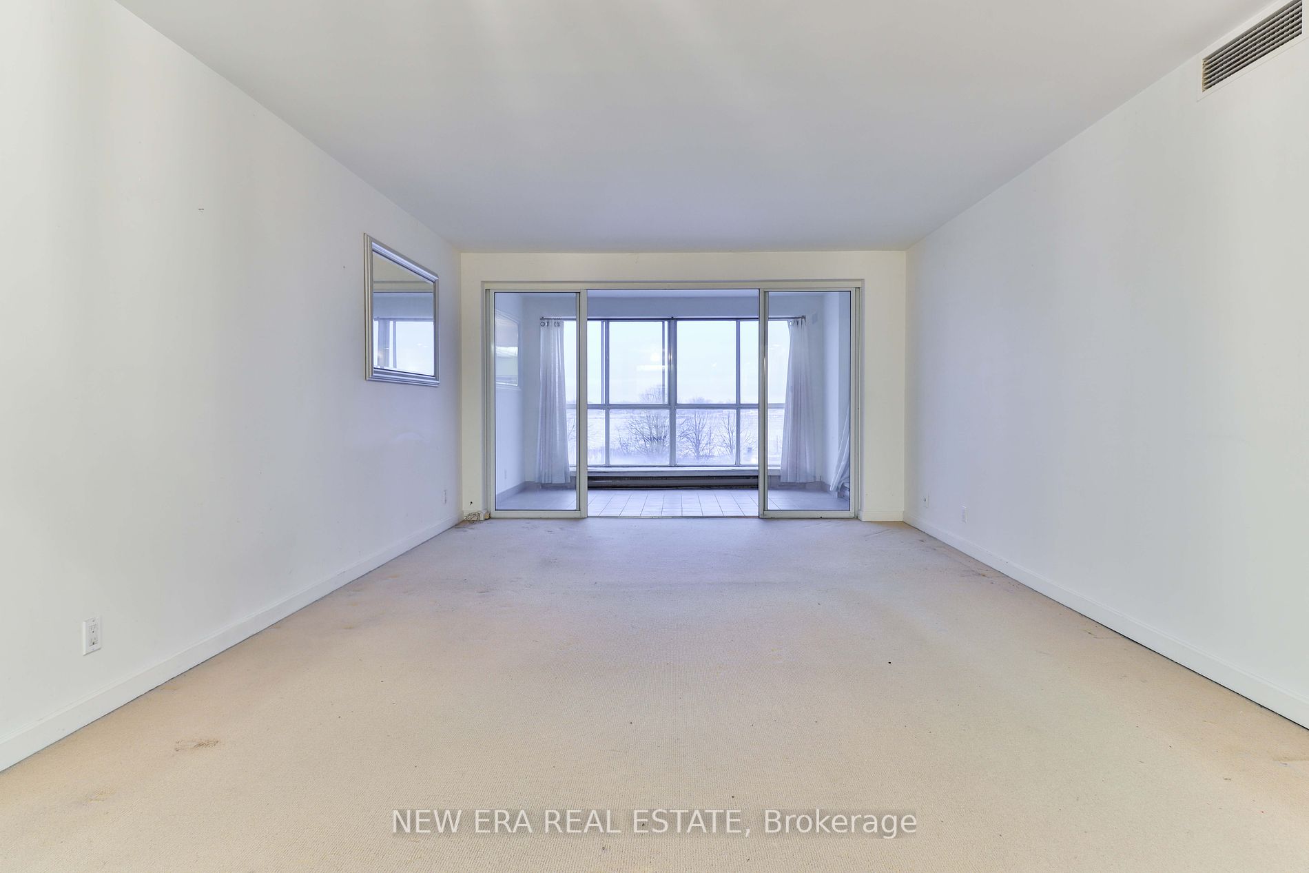 460 Queens Quay W, #404E