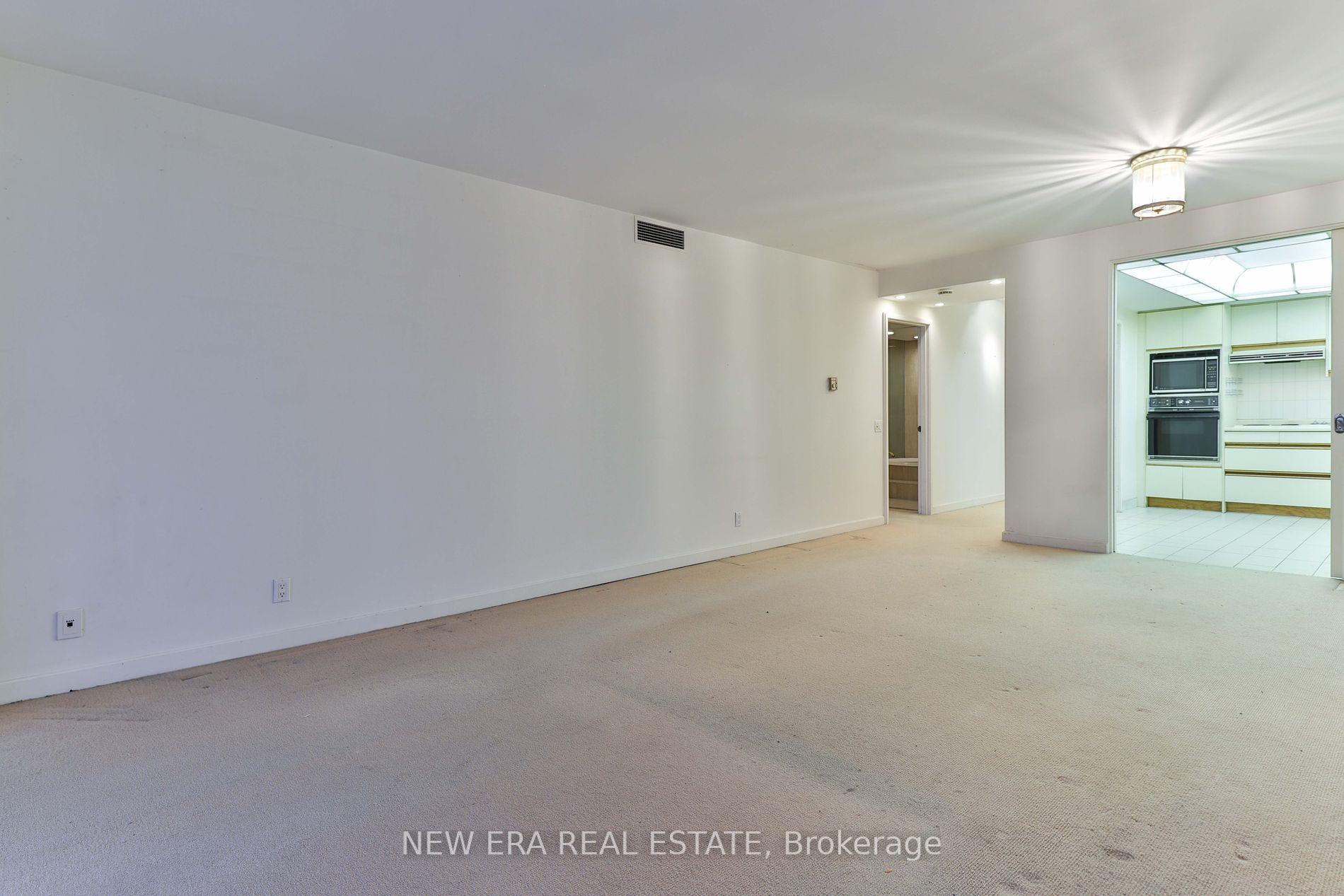 460 Queens Quay W, #404E