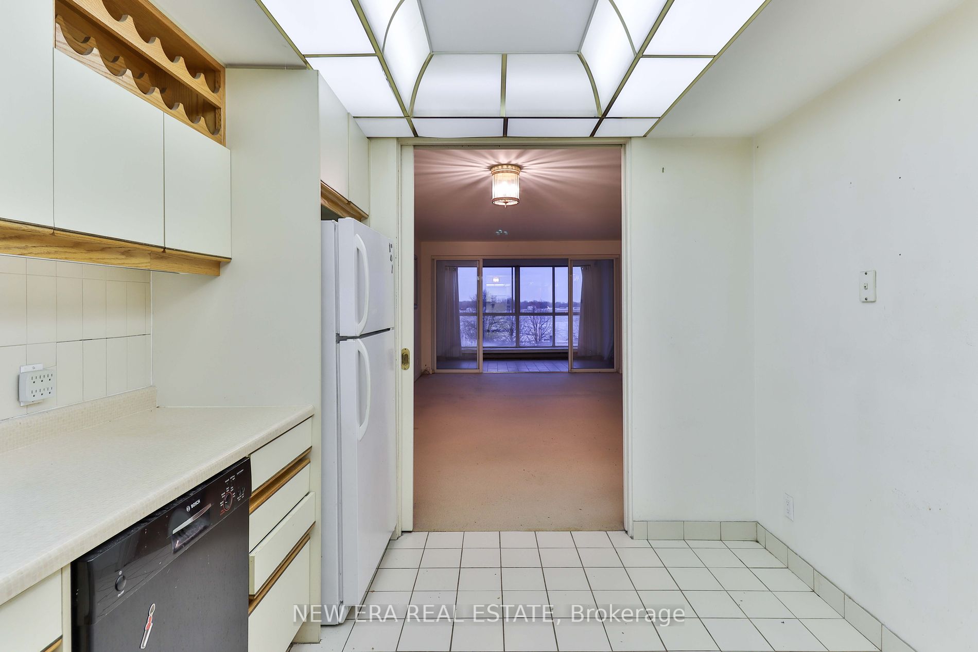460 Queens Quay W, #404E