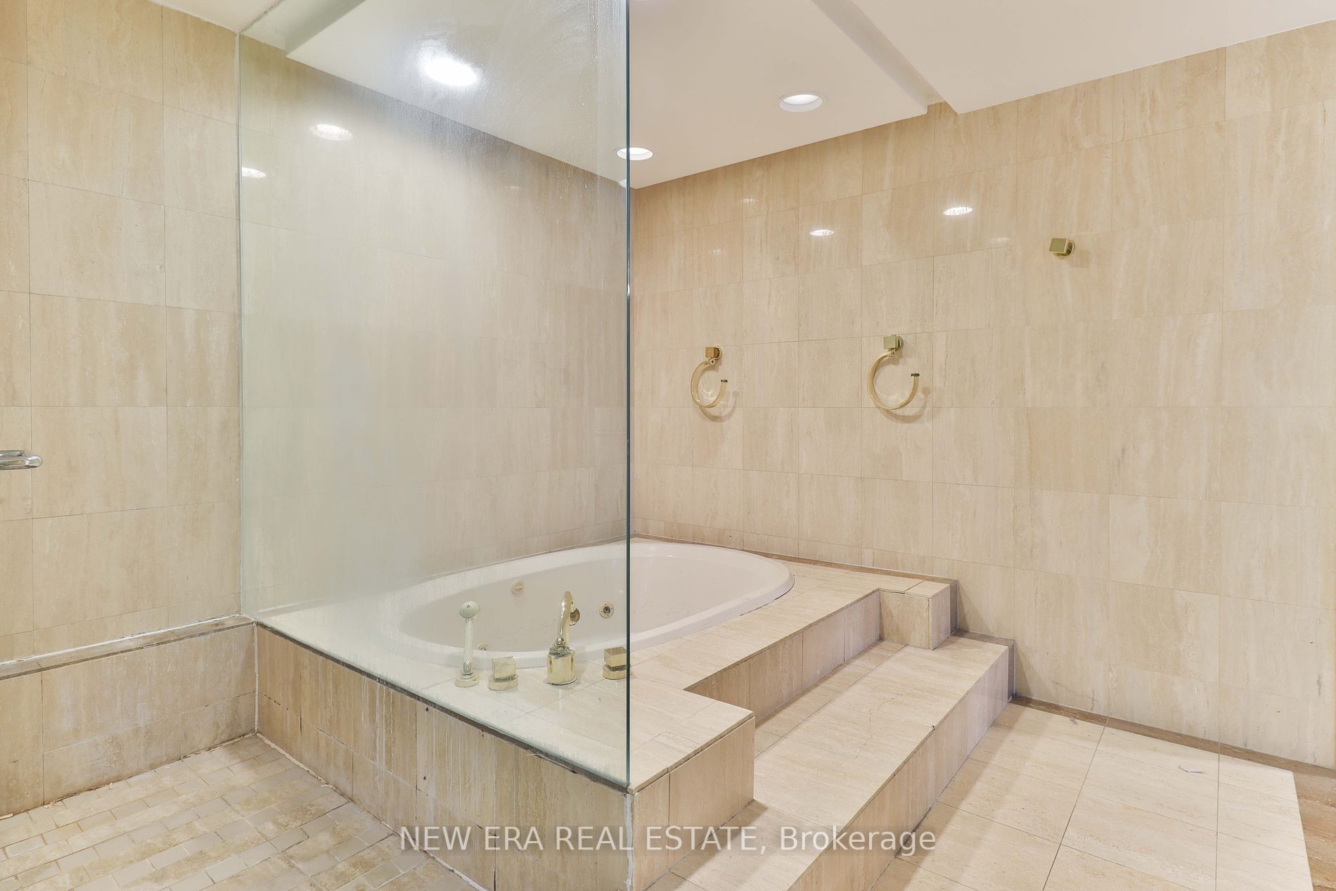 460 Queens Quay W, #404E