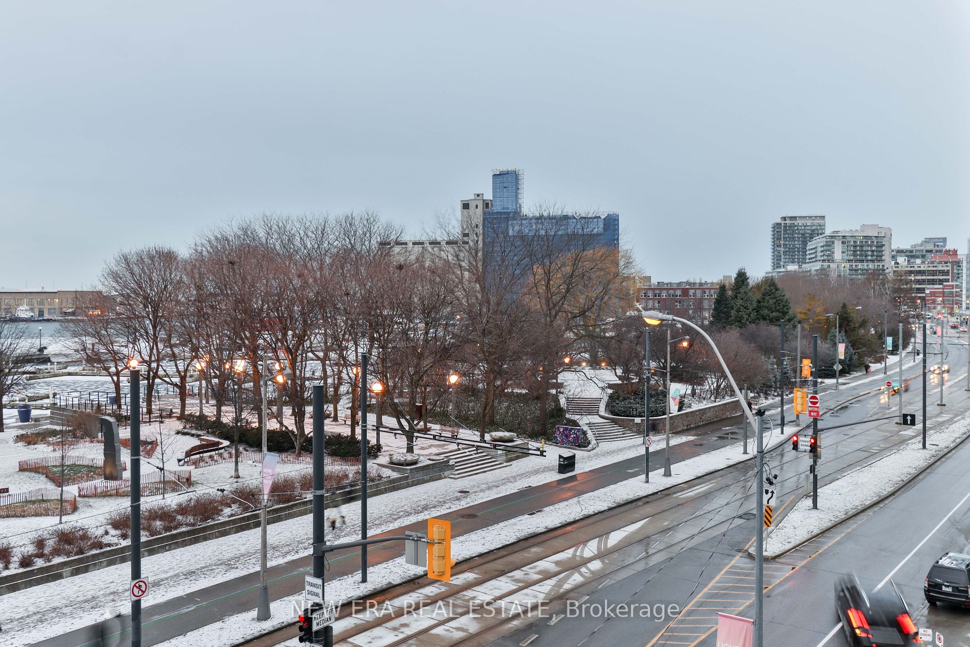 460 Queens Quay W, #404E