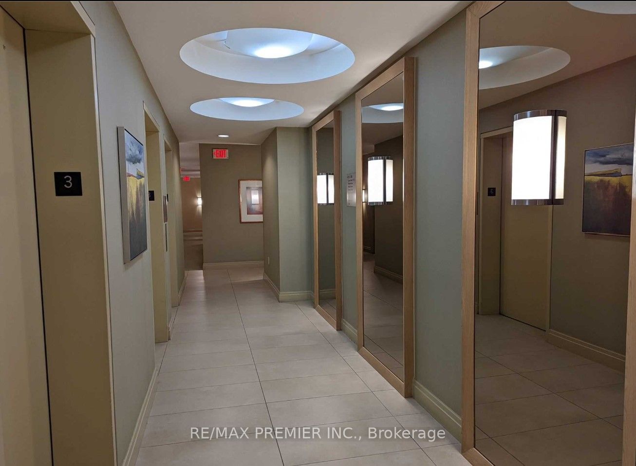 736 Spadina Ave, #317