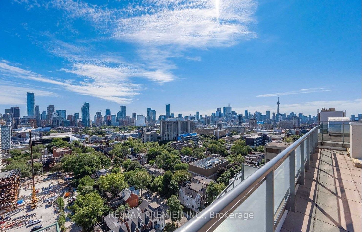 736 Spadina Ave, #317
