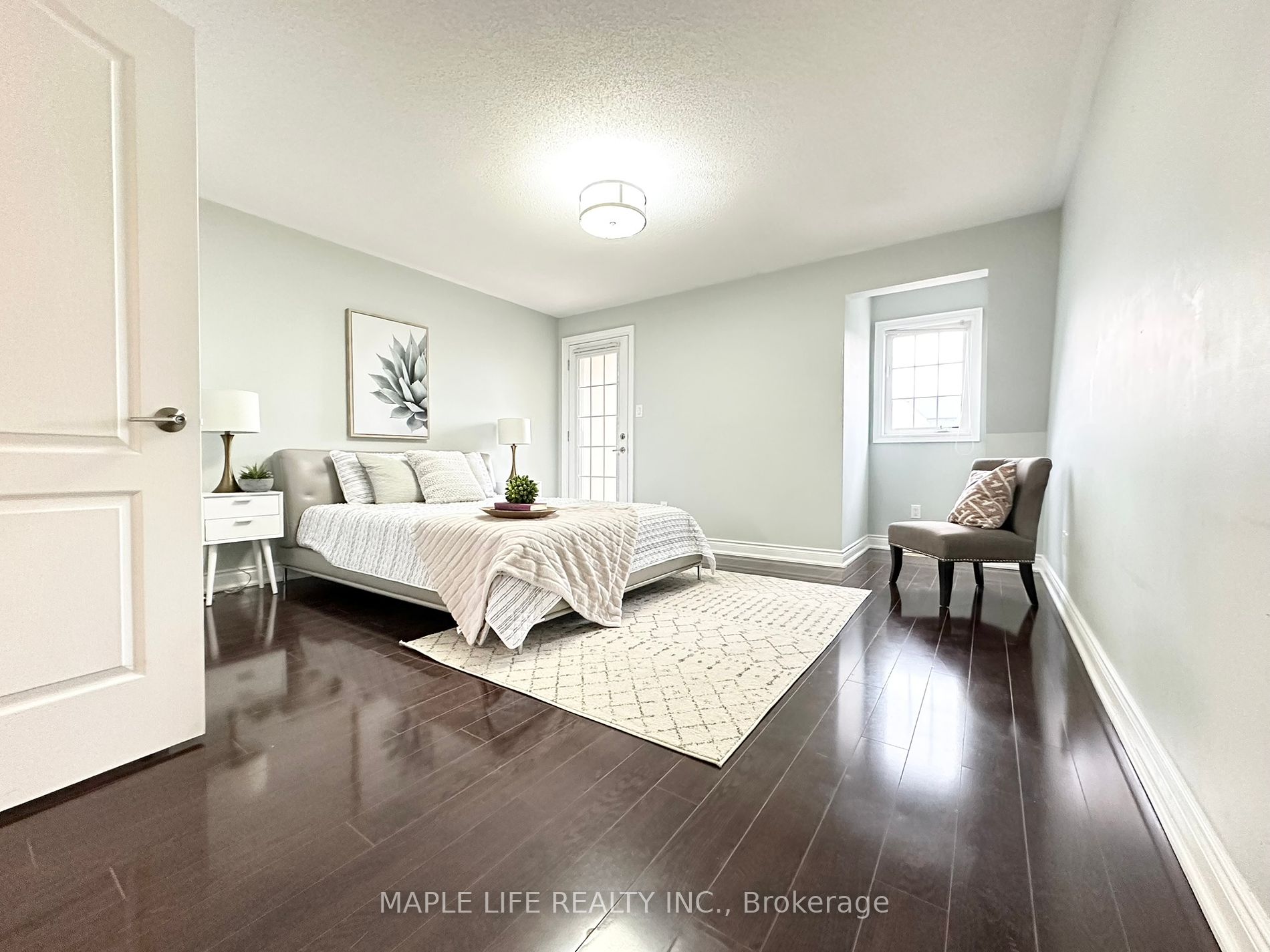 5 Hayes Lane