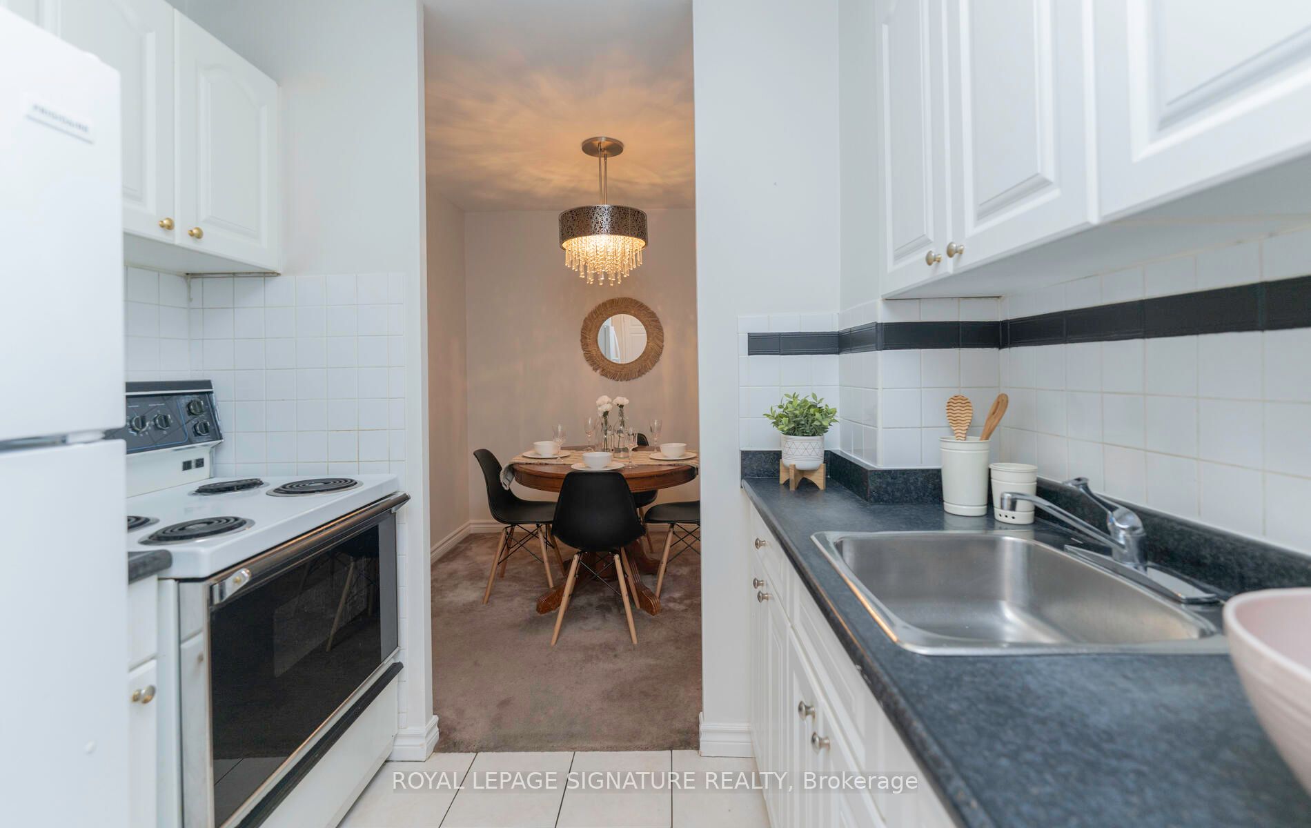 1901 Bayview Avenue #106