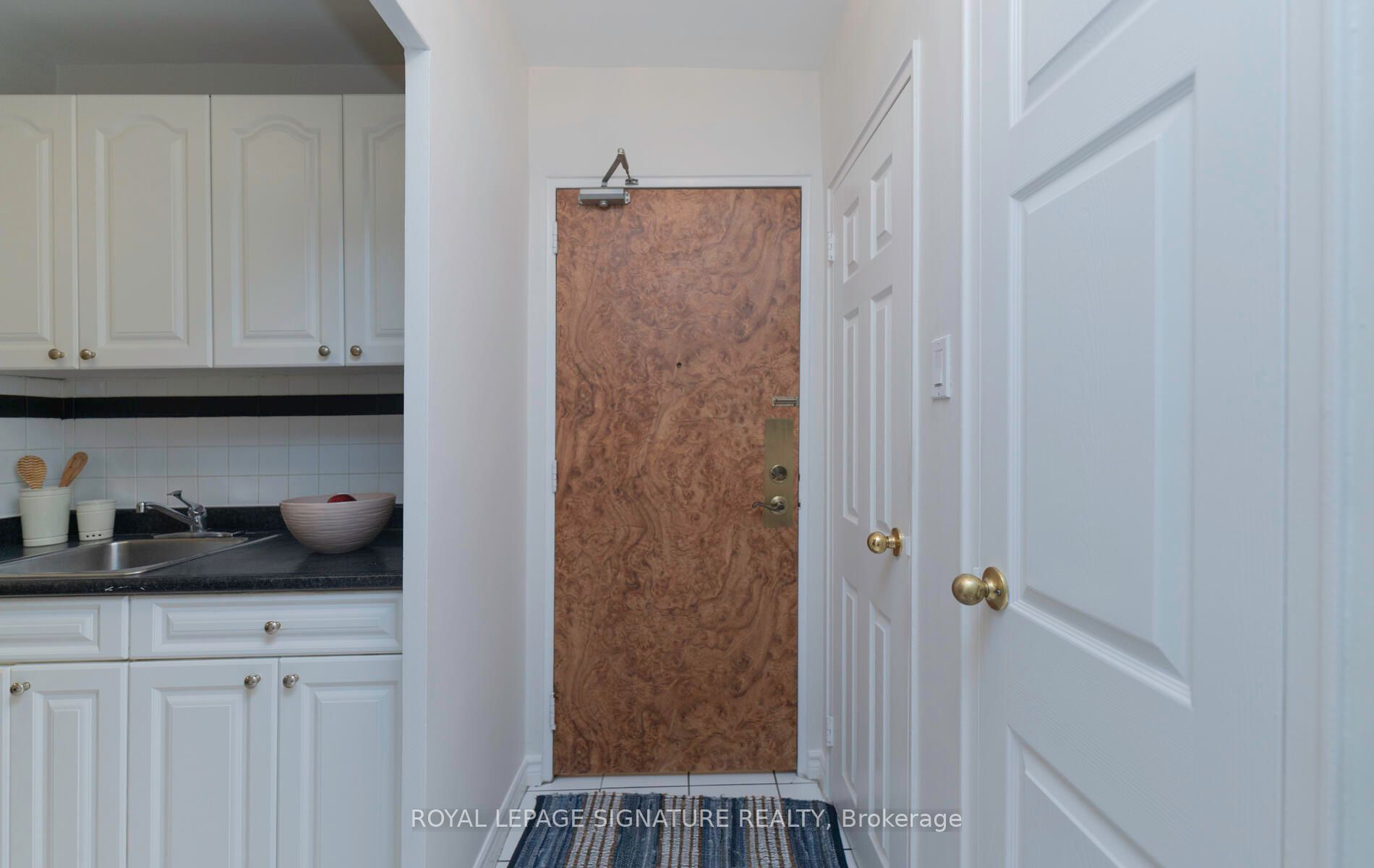 1901 Bayview Avenue #106