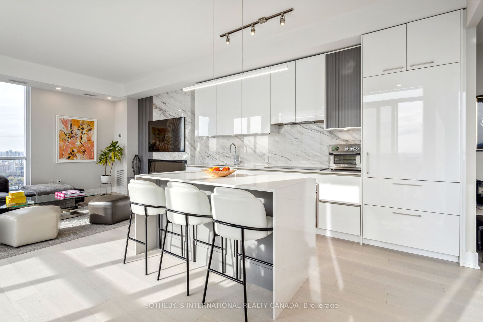 1 Yorkville Ave, #5405