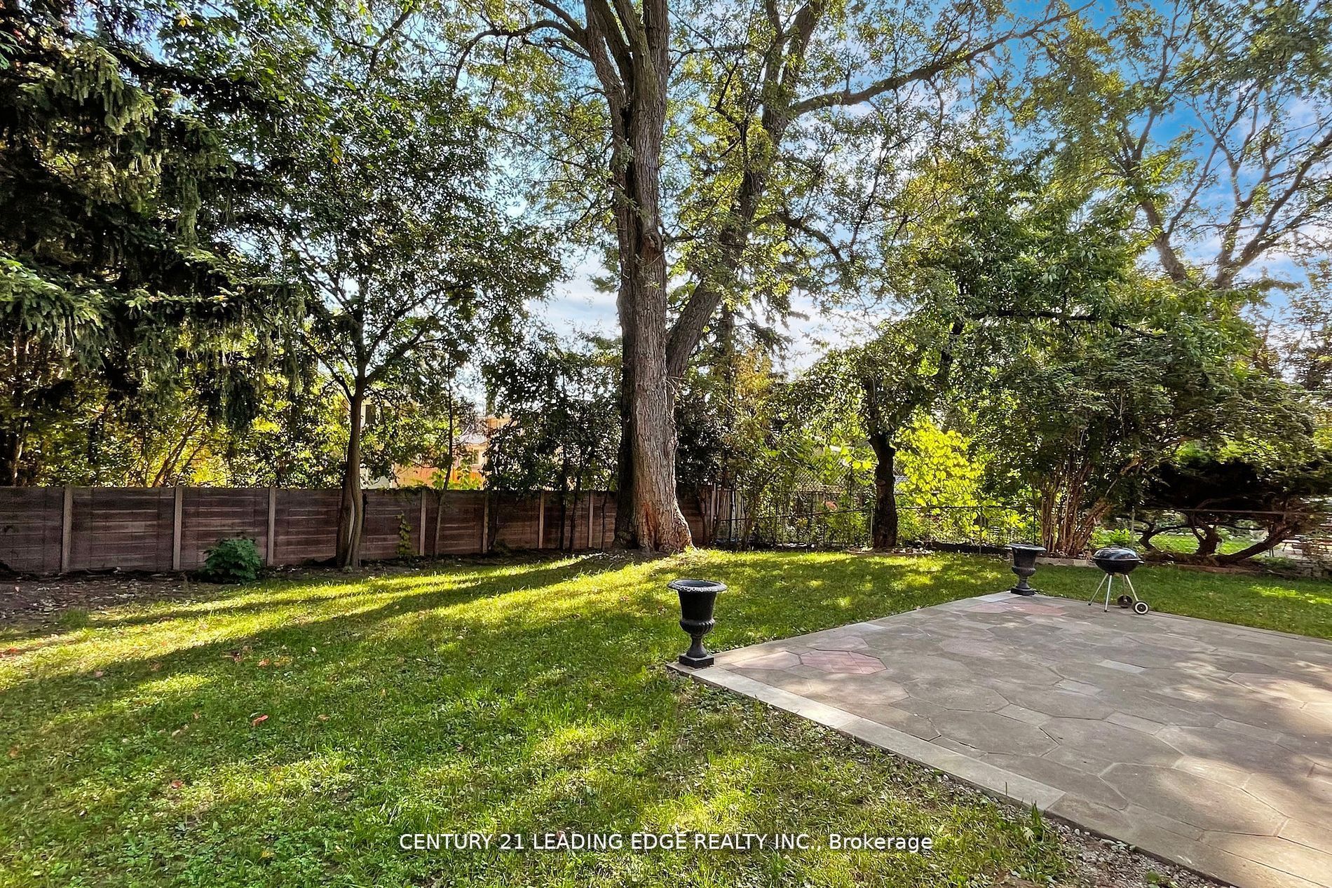 1041 Lillian Street