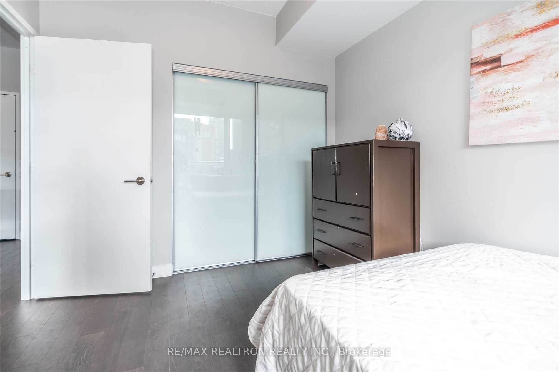 455 Front St E, #S301