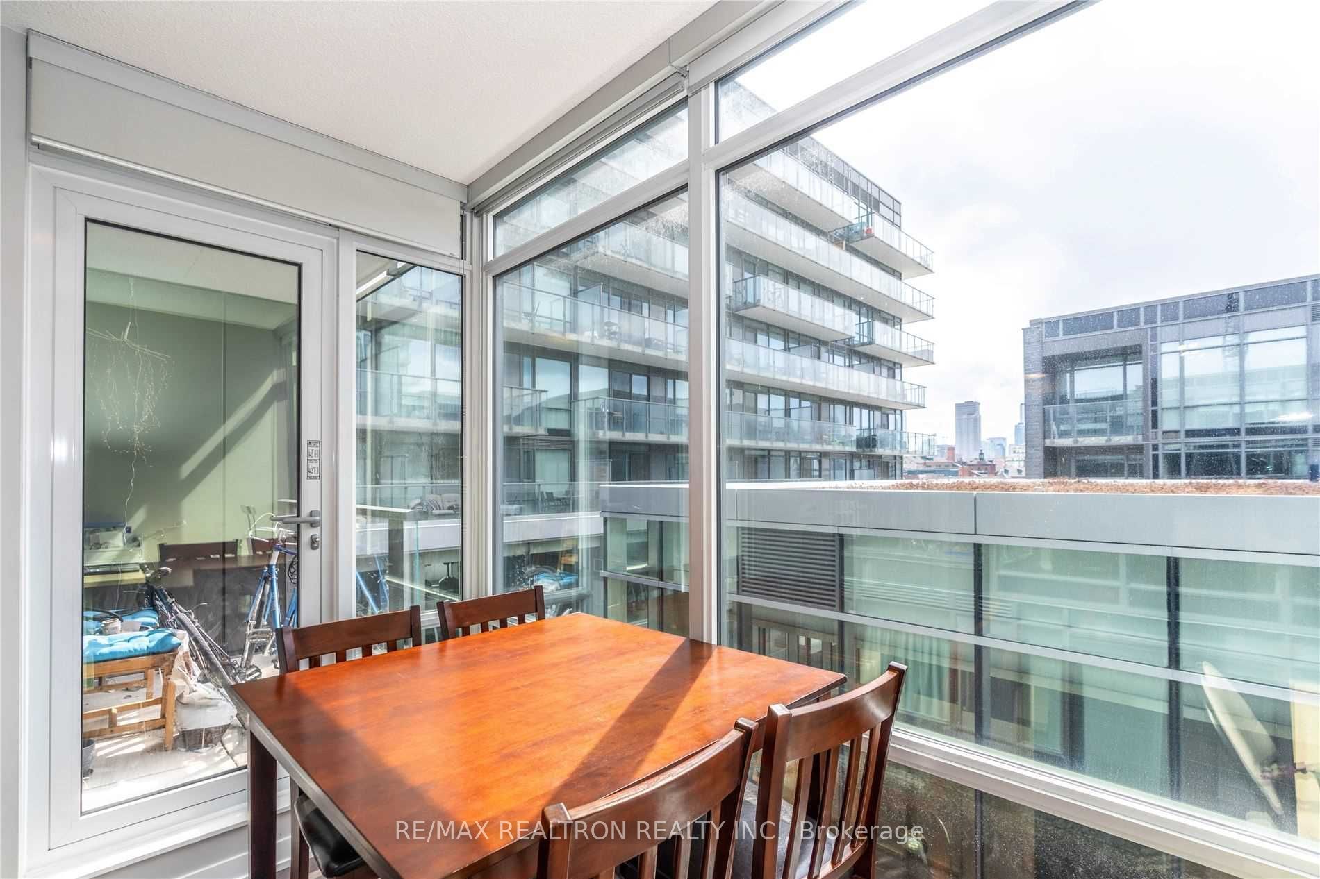 455 Front St E, #S301