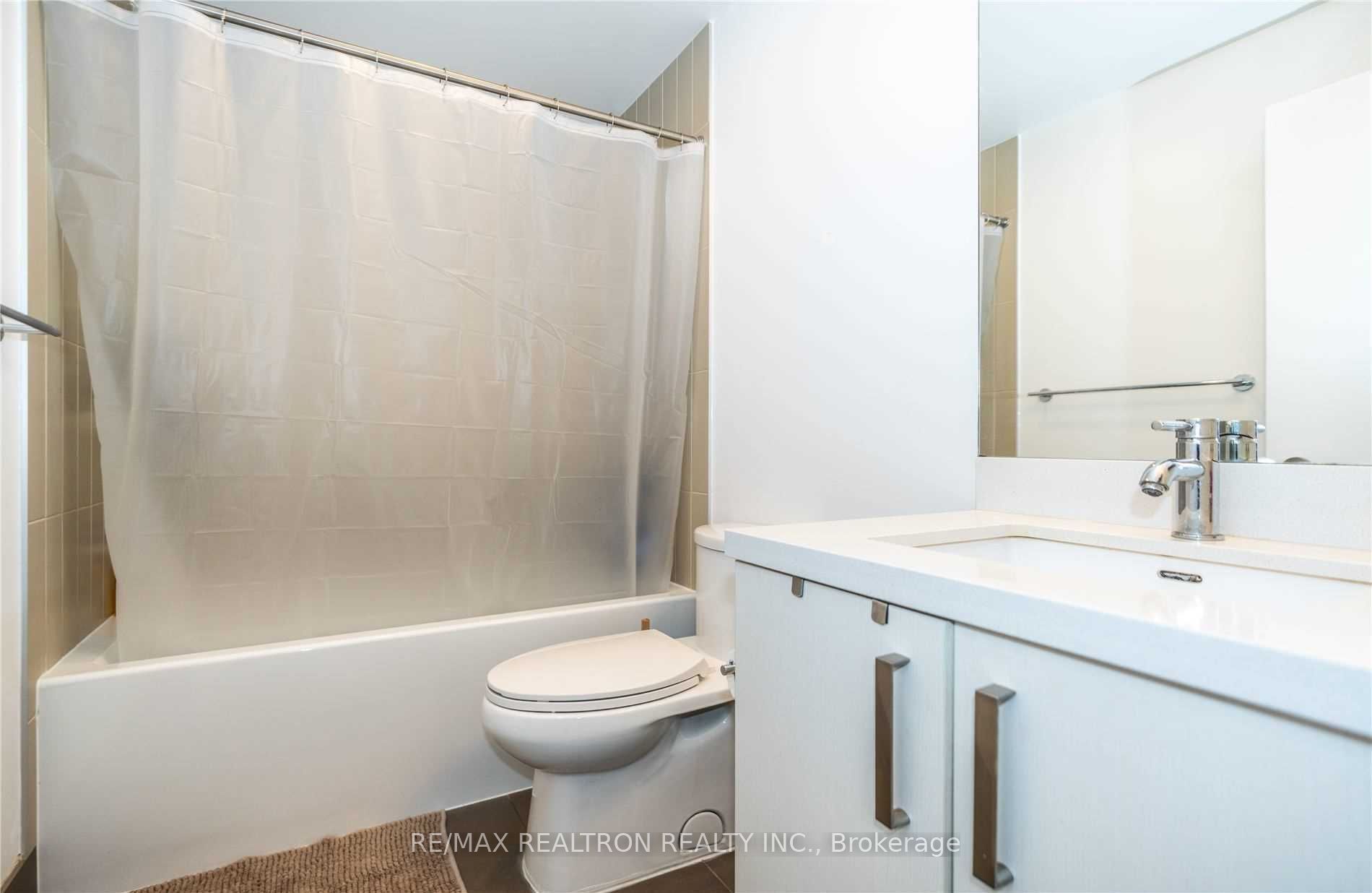 455 Front St E, #S301