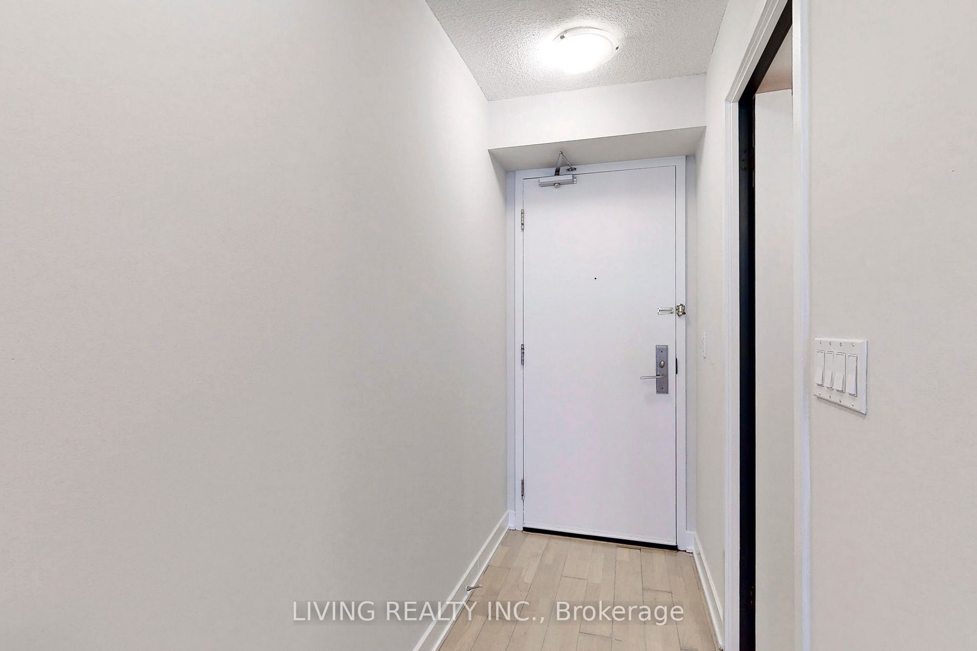 21 Nelson St, #605