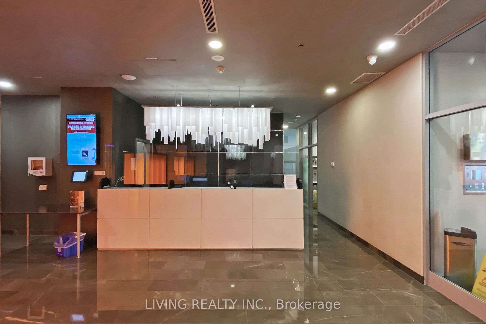 21 Nelson St, #605