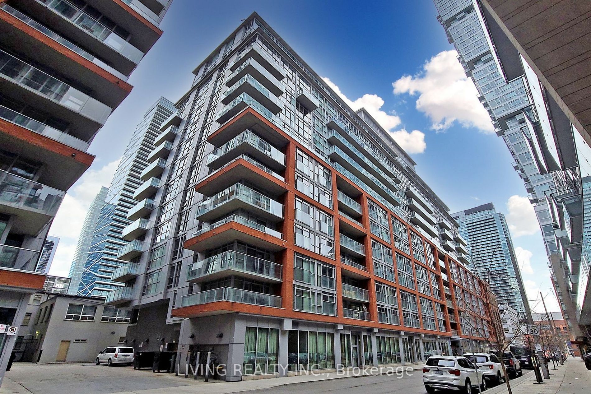 21 Nelson St, #605