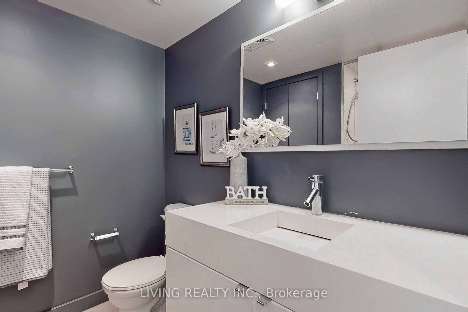 21 Nelson St, #605