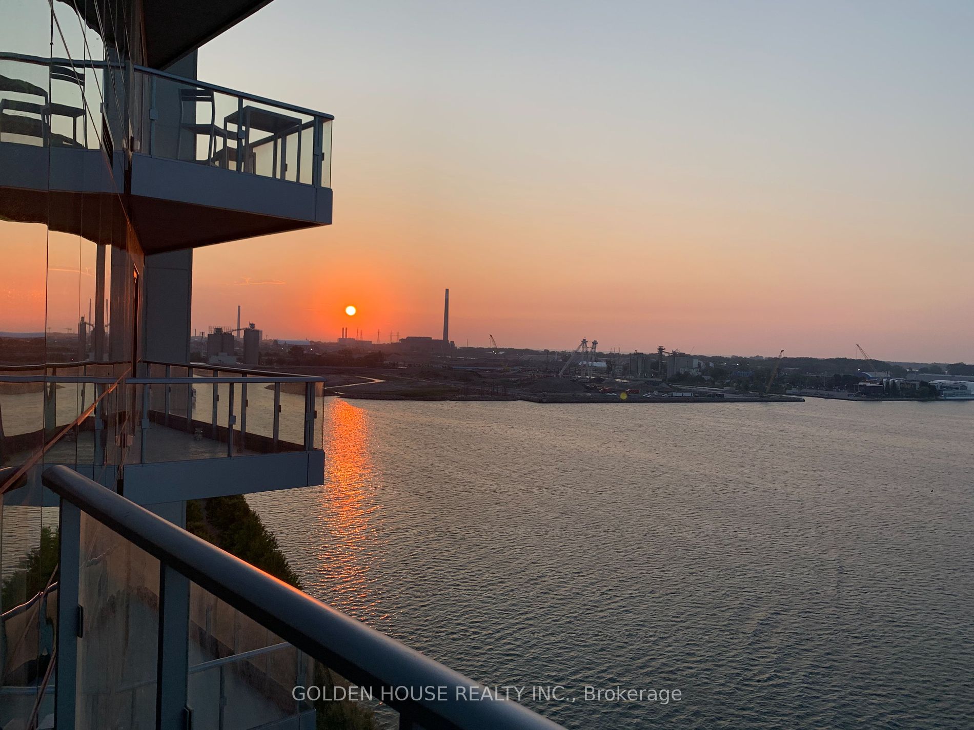 55 Merchants' Wharf, #1023