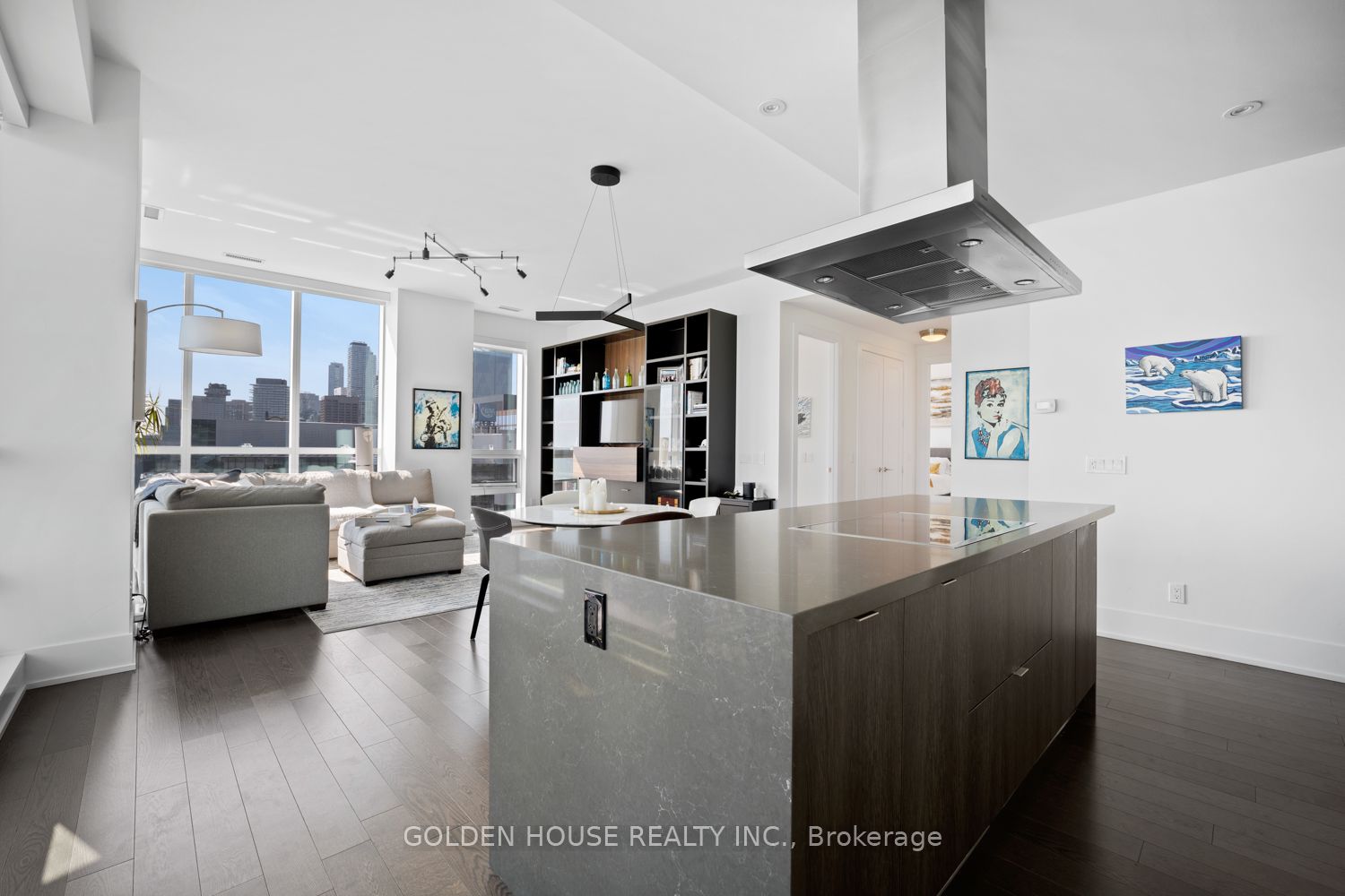 55 Merchants' Wharf, #1023