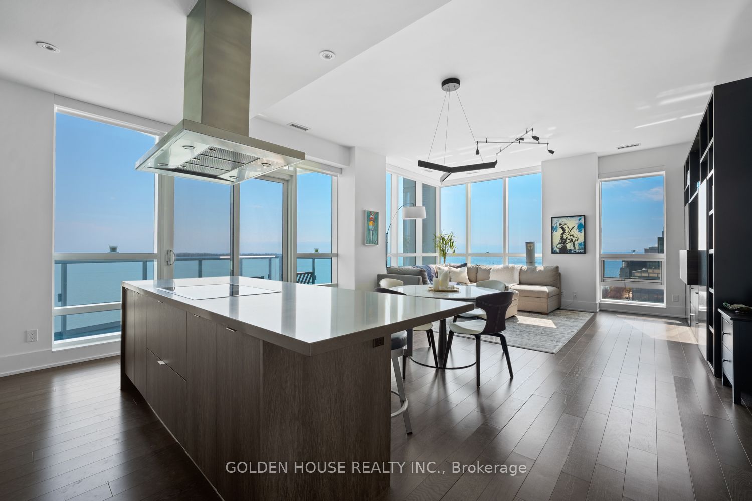 55 Merchants' Wharf, #1023
