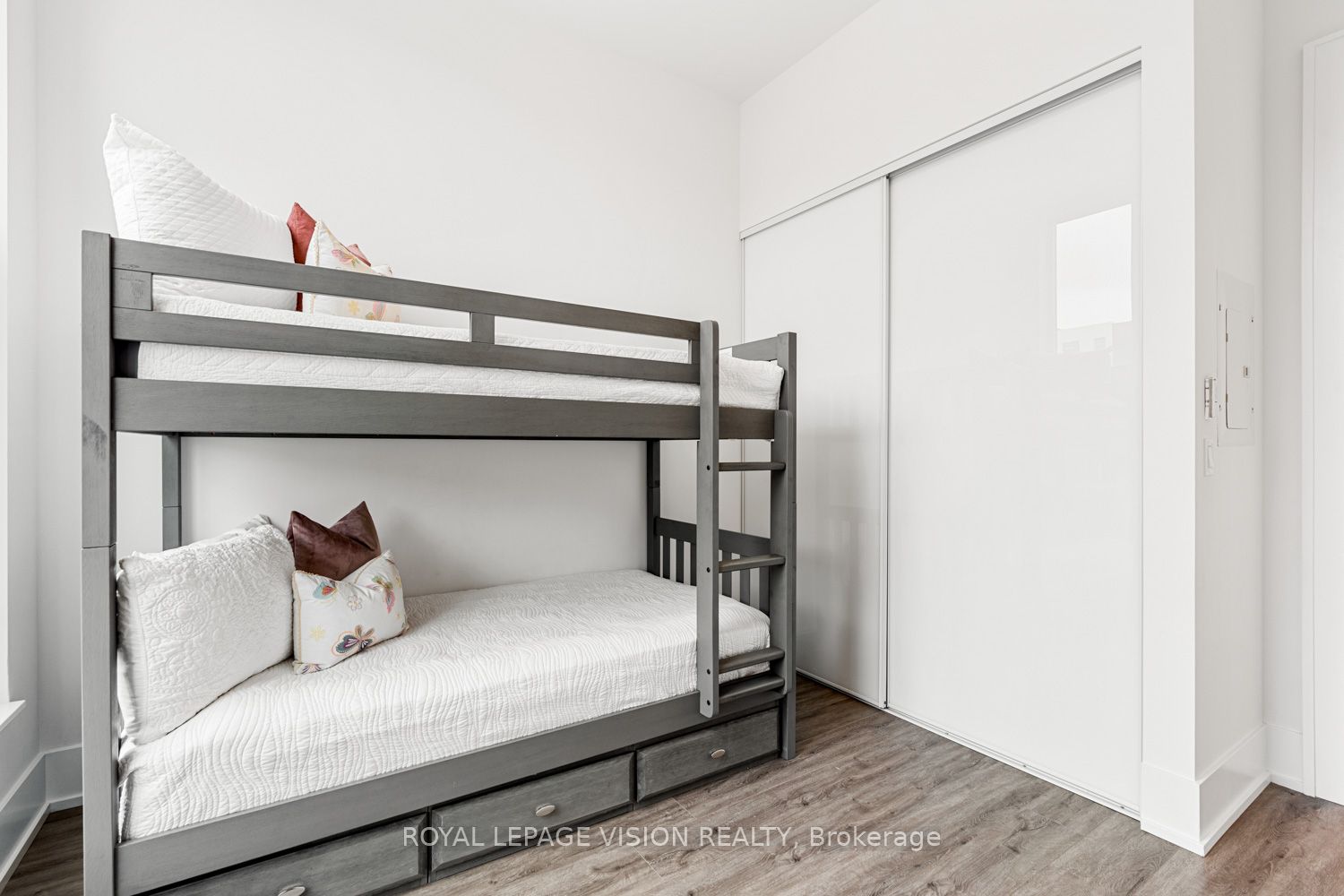 25 Adra Grado Way, #112