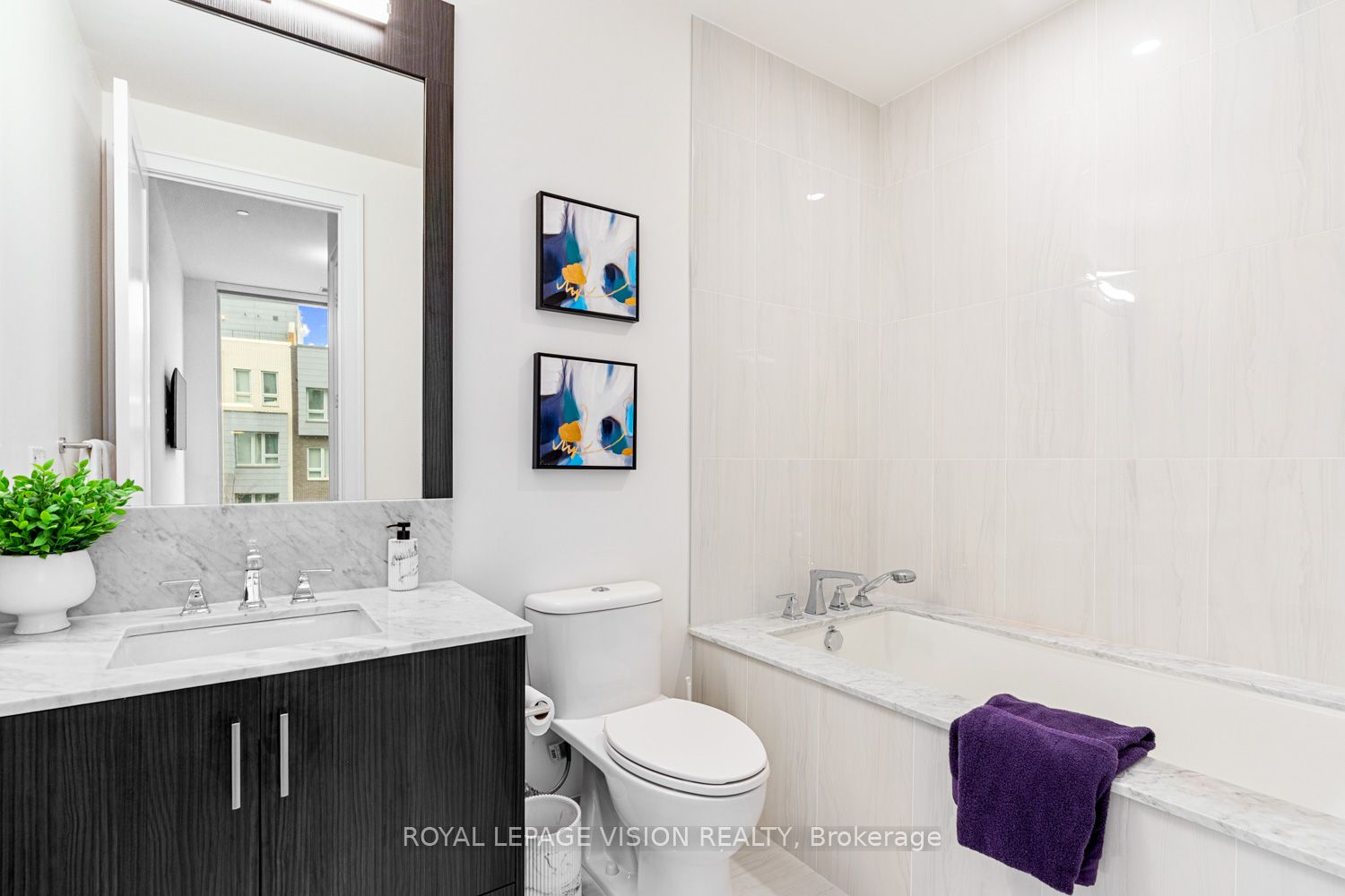 25 Adra Grado Way, #112