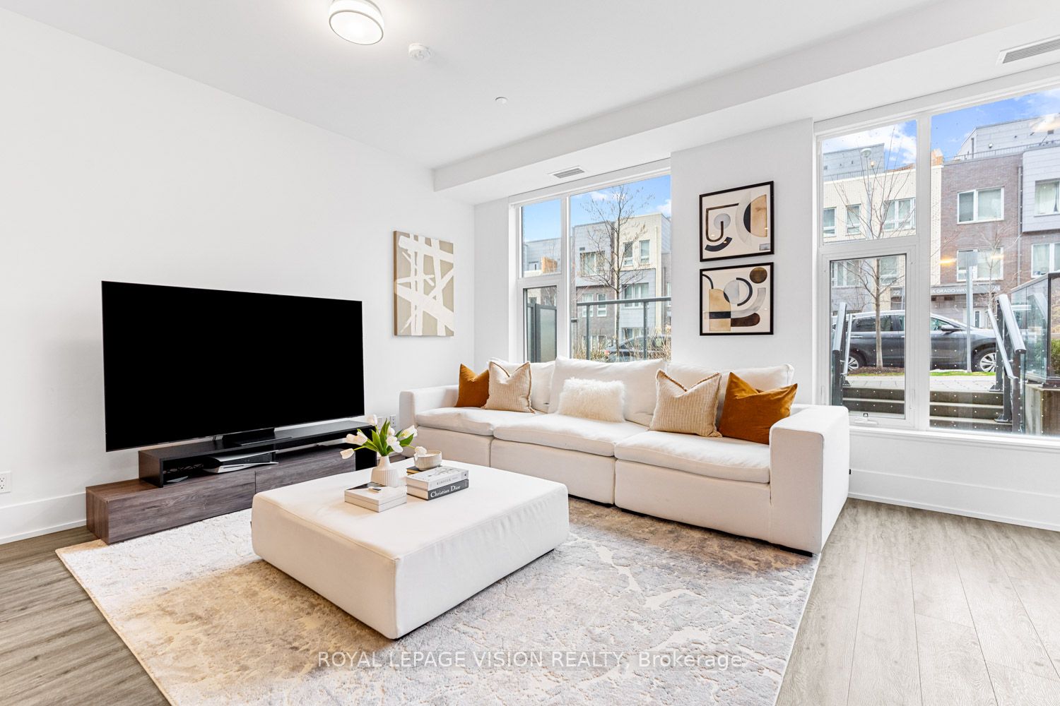 25 Adra Grado Way, #112