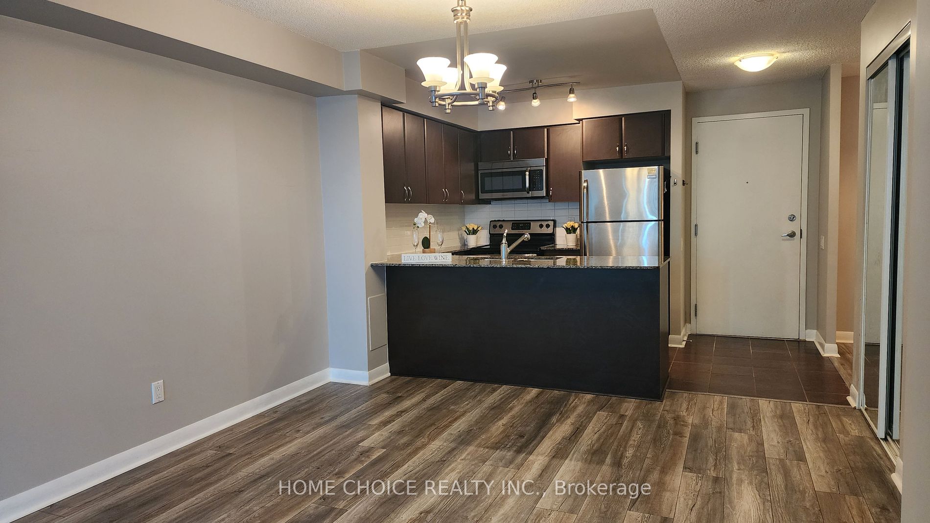 525 Wilson Avenue, #225